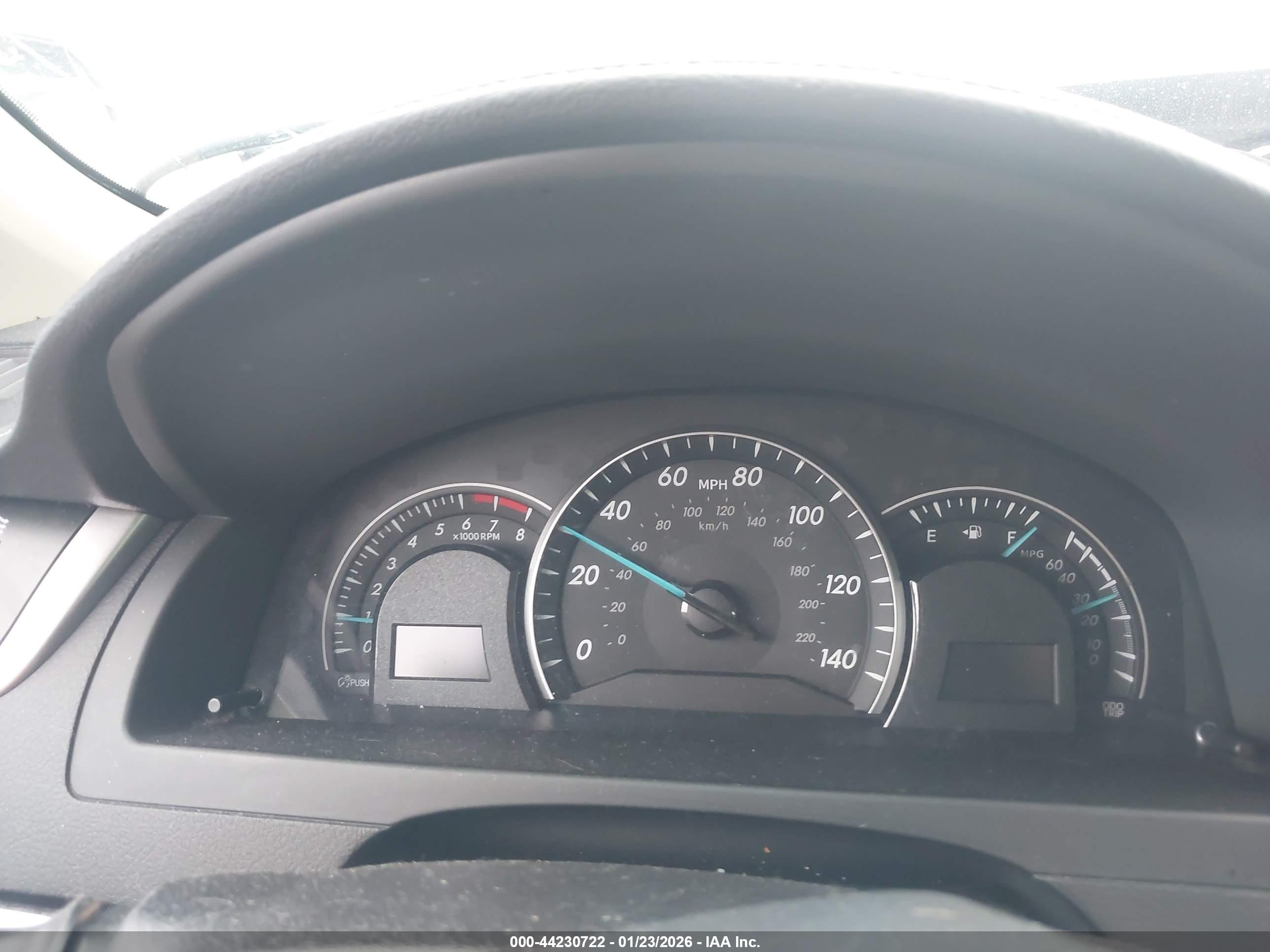 TOYOTA CAMRY image 7