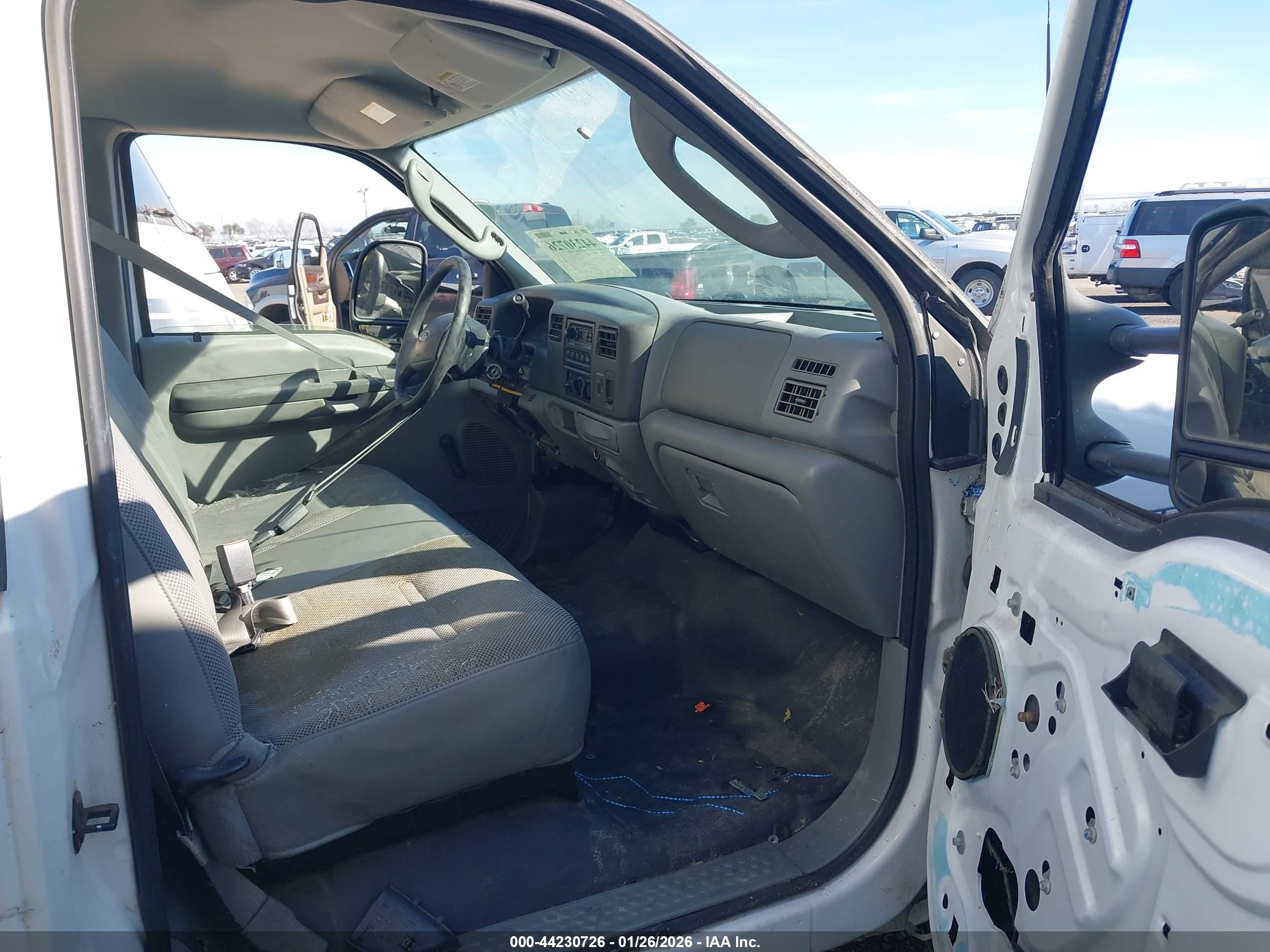 FORD F-350 image 8