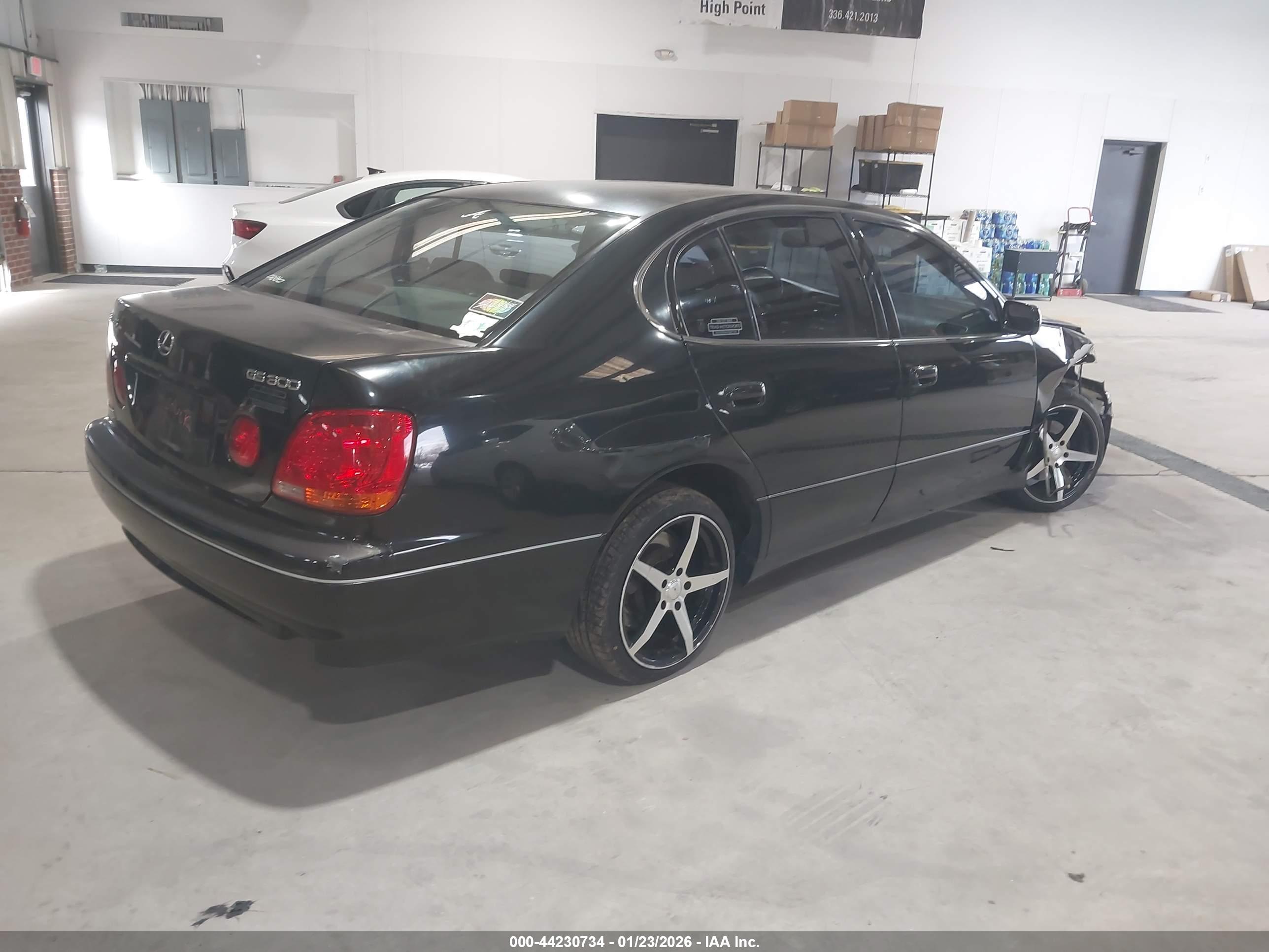 LEXUS GS image 4