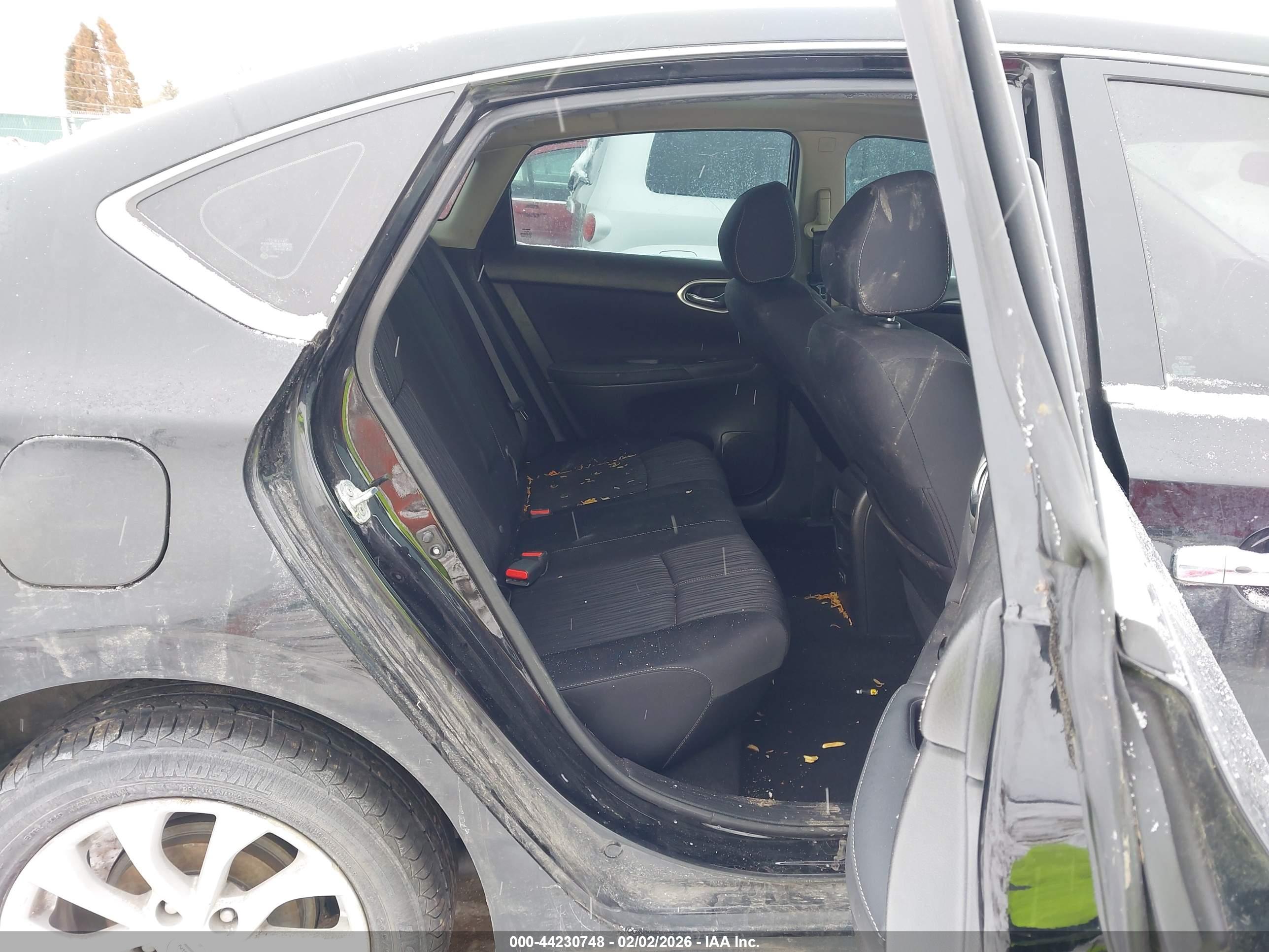 NISSAN SENTRA image 8