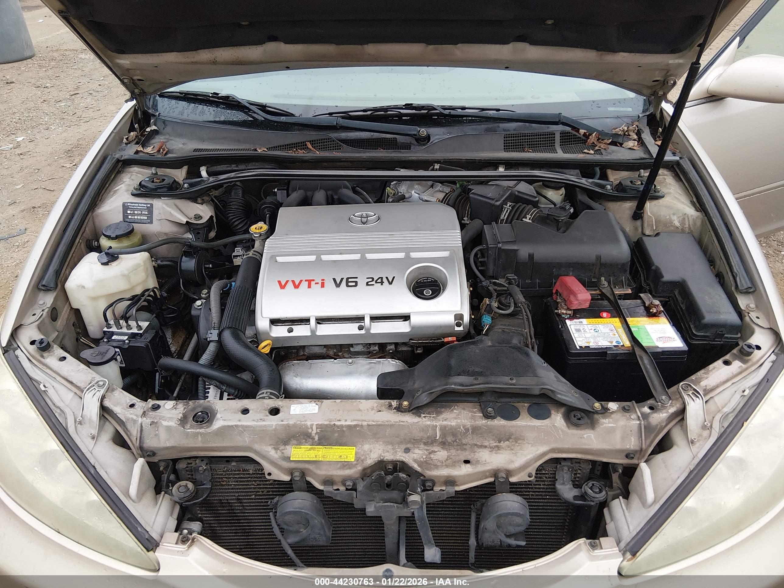 TOYOTA CAMRY image 10