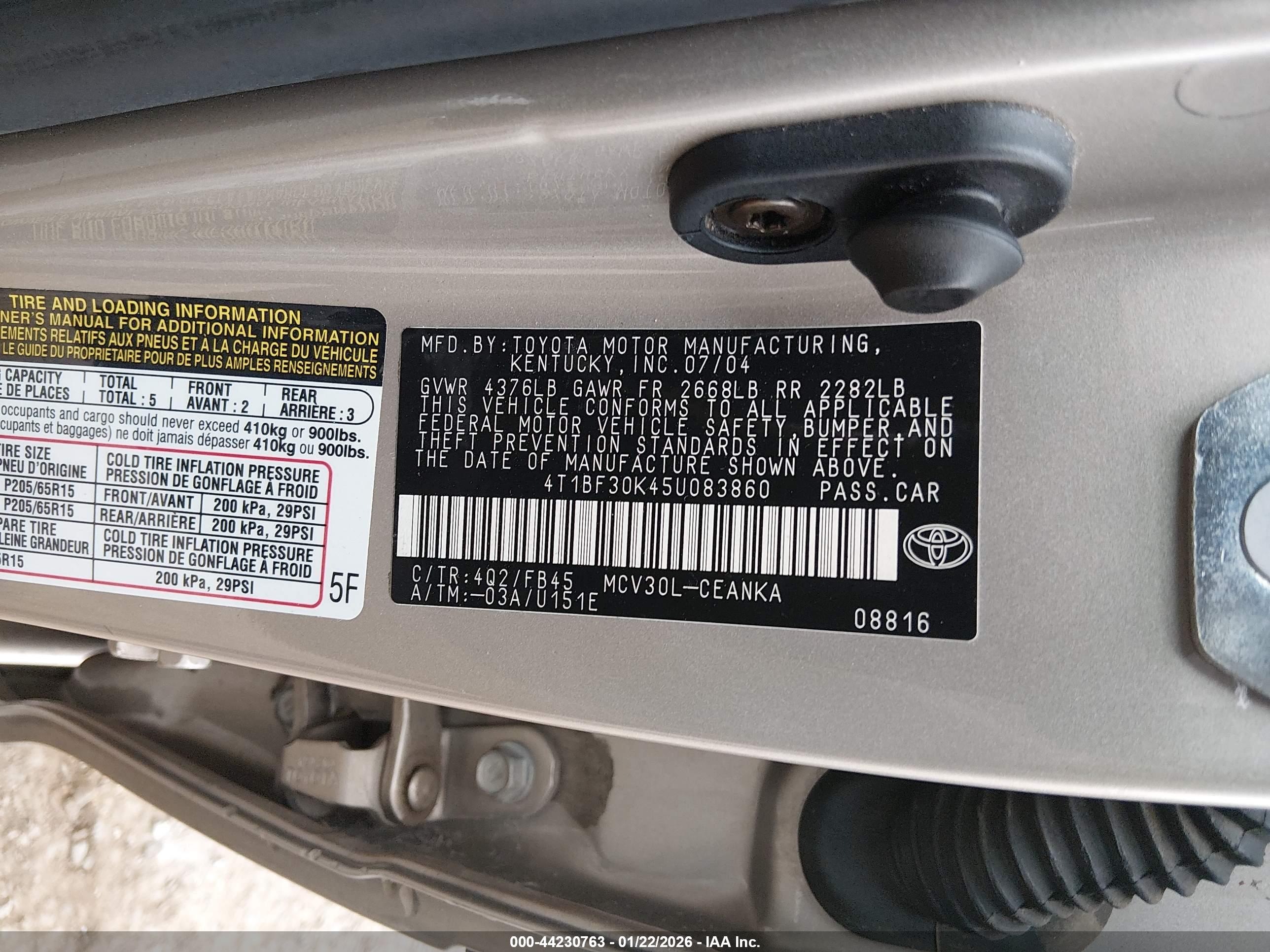 TOYOTA CAMRY image 9