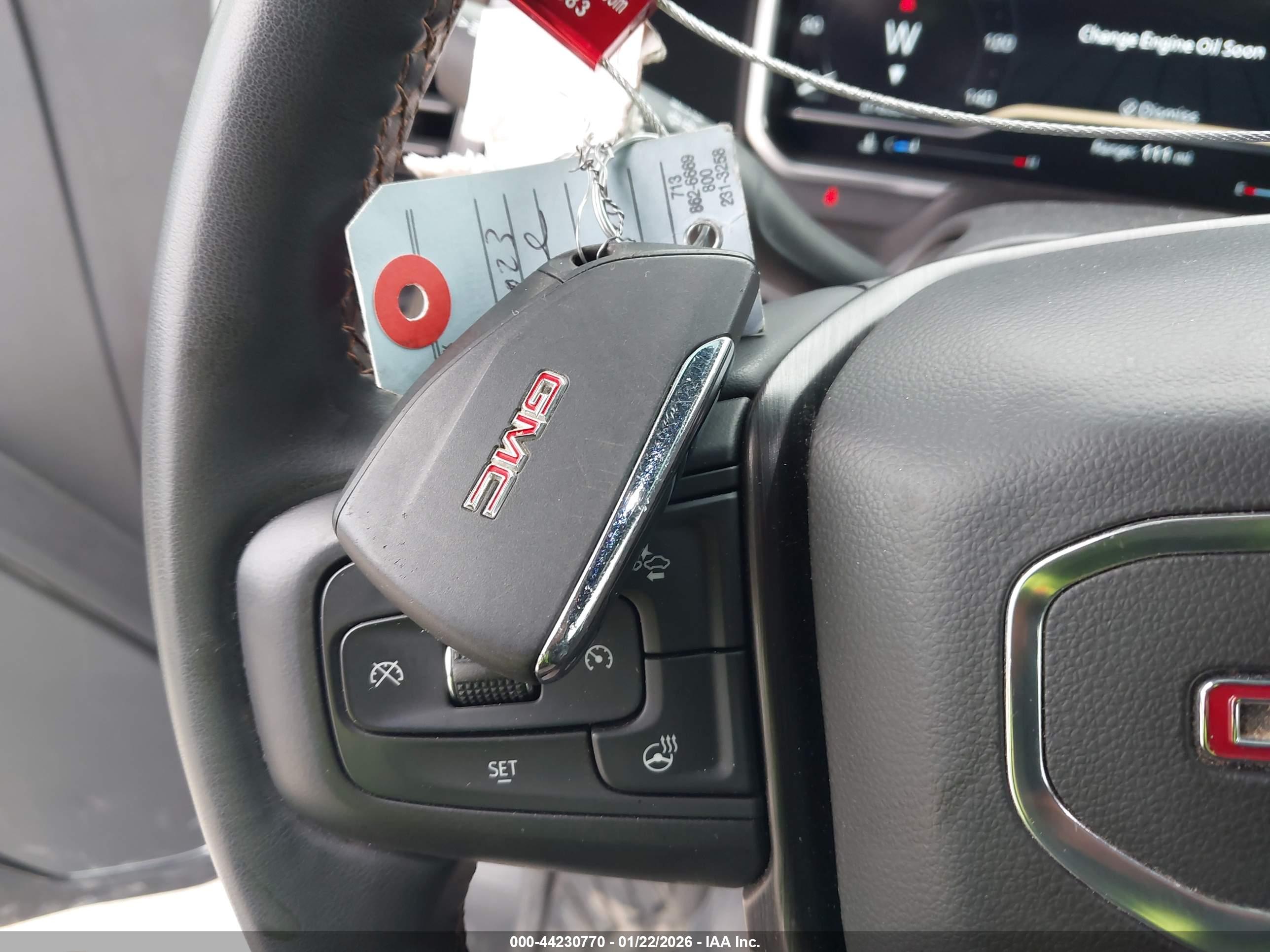 GMC SIERRA image 11