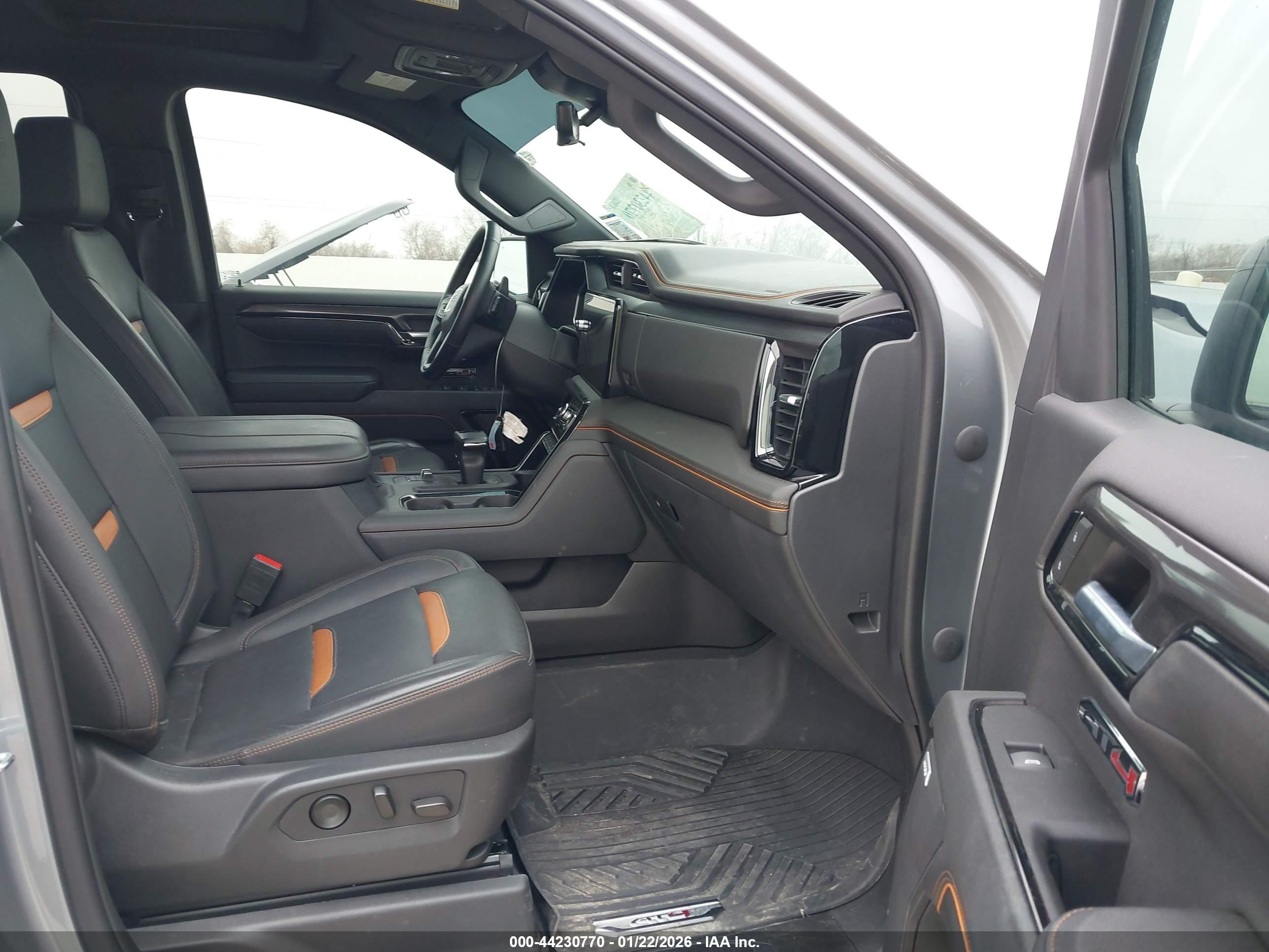 GMC SIERRA image 5