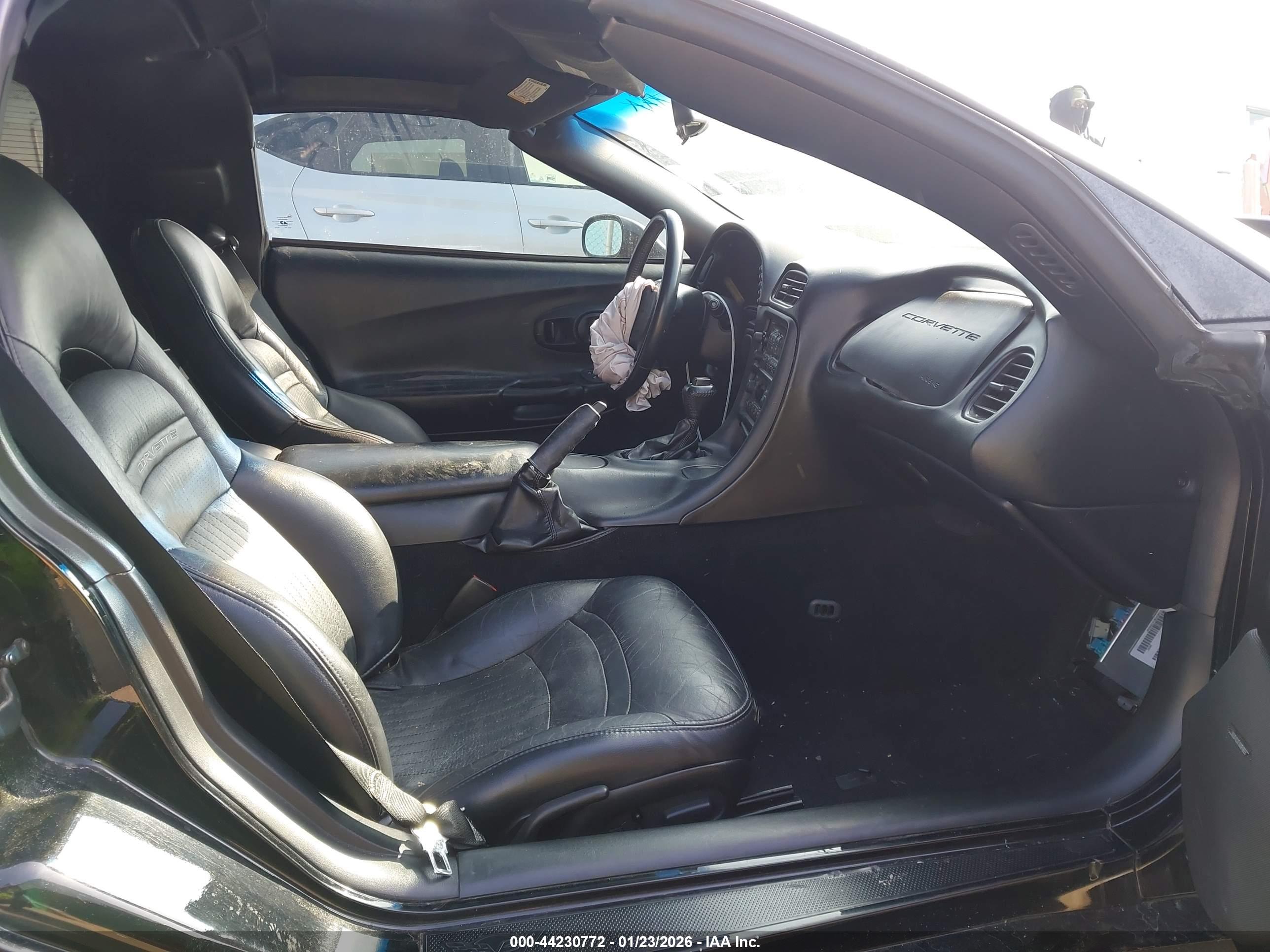 CHEVROLET CORVETTE image 5