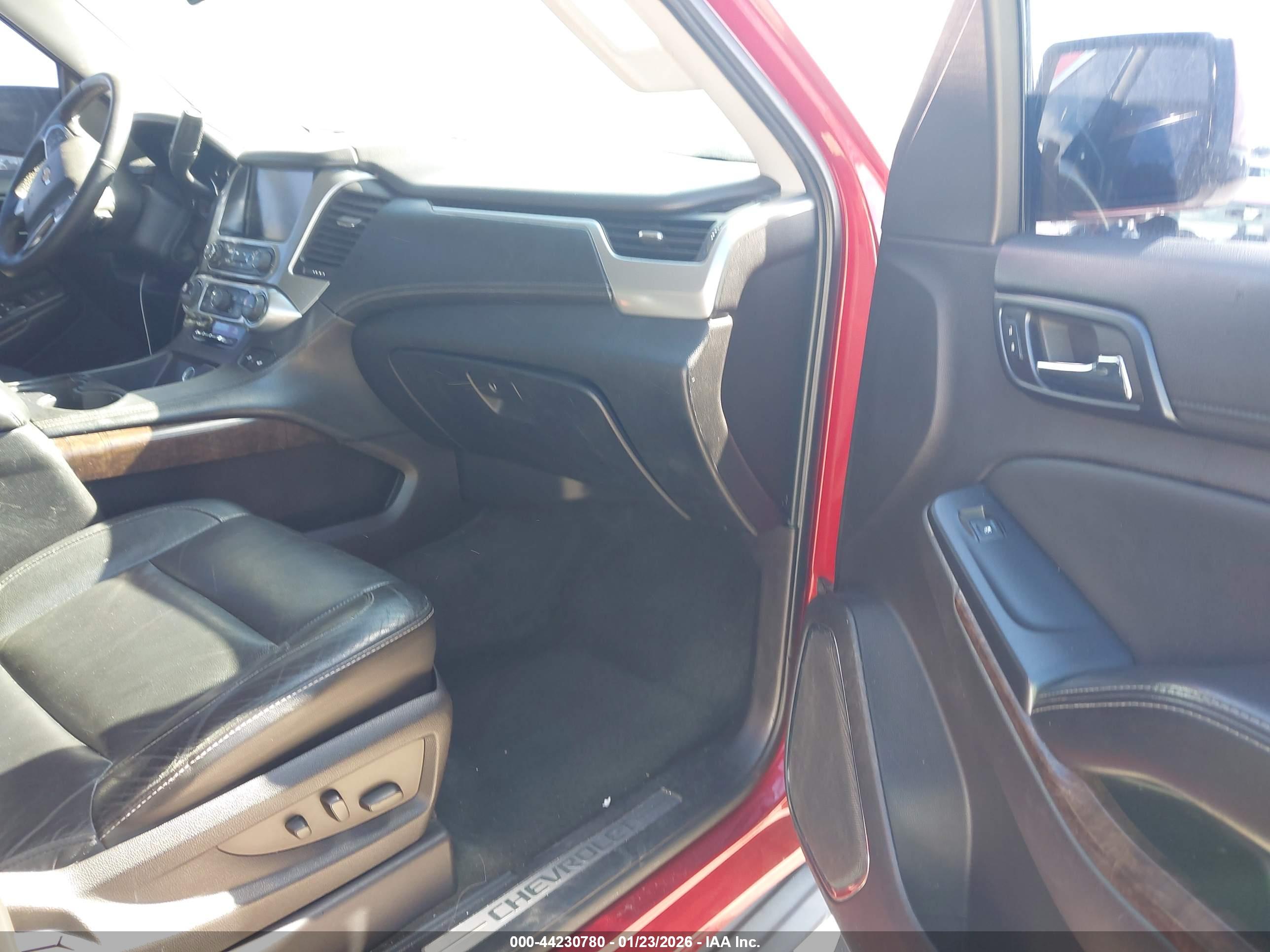 CHEVROLET TAHOE image 5