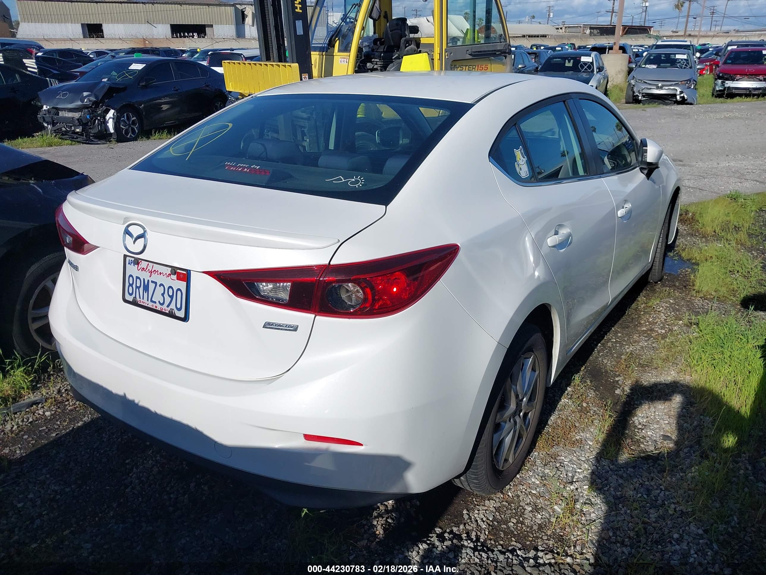 MAZDA MAZDA3 image 4