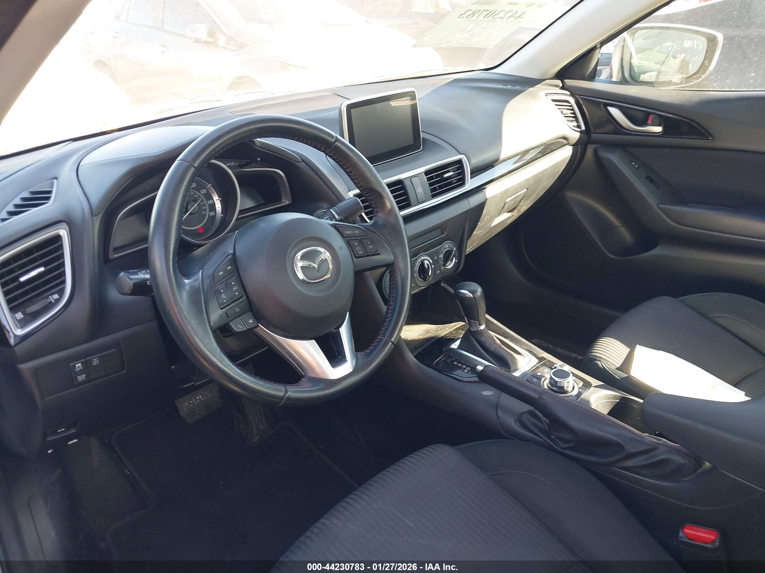 MAZDA MAZDA3 image 5