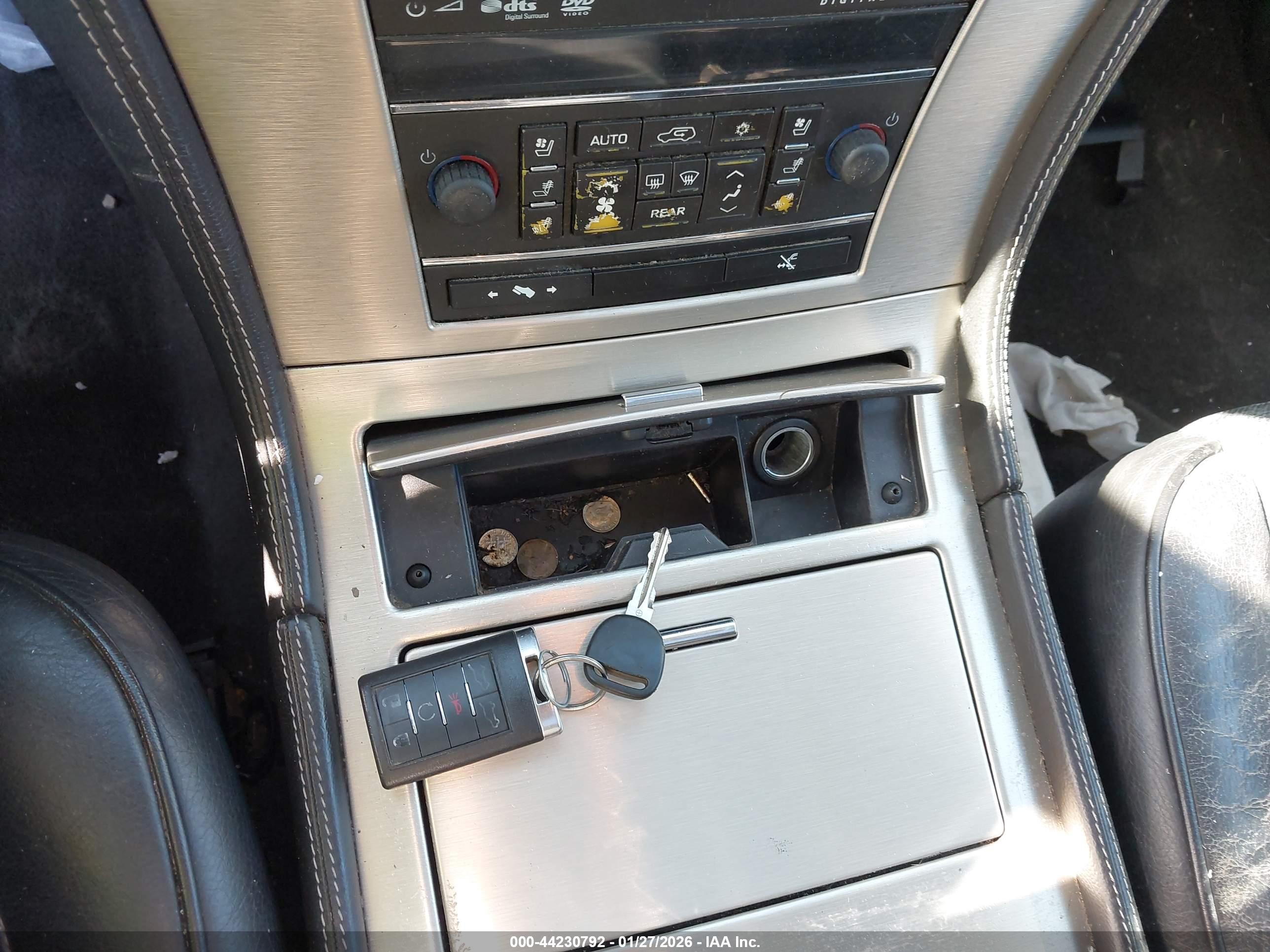 CADILLAC ESCALADE image 11