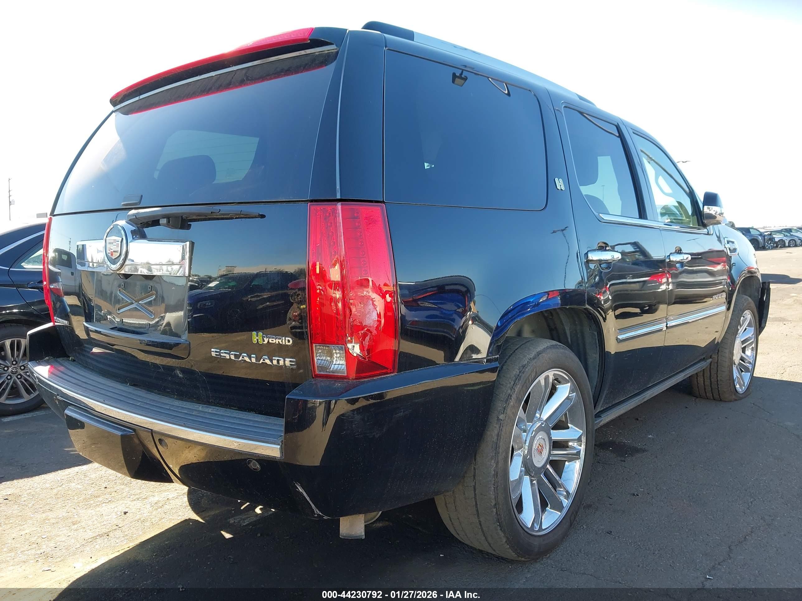 CADILLAC ESCALADE image 4