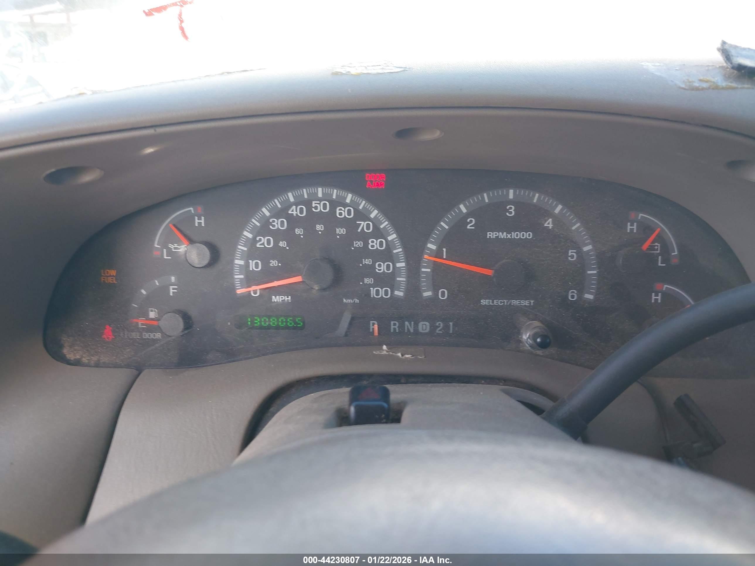 FORD EXPEDITION image 7