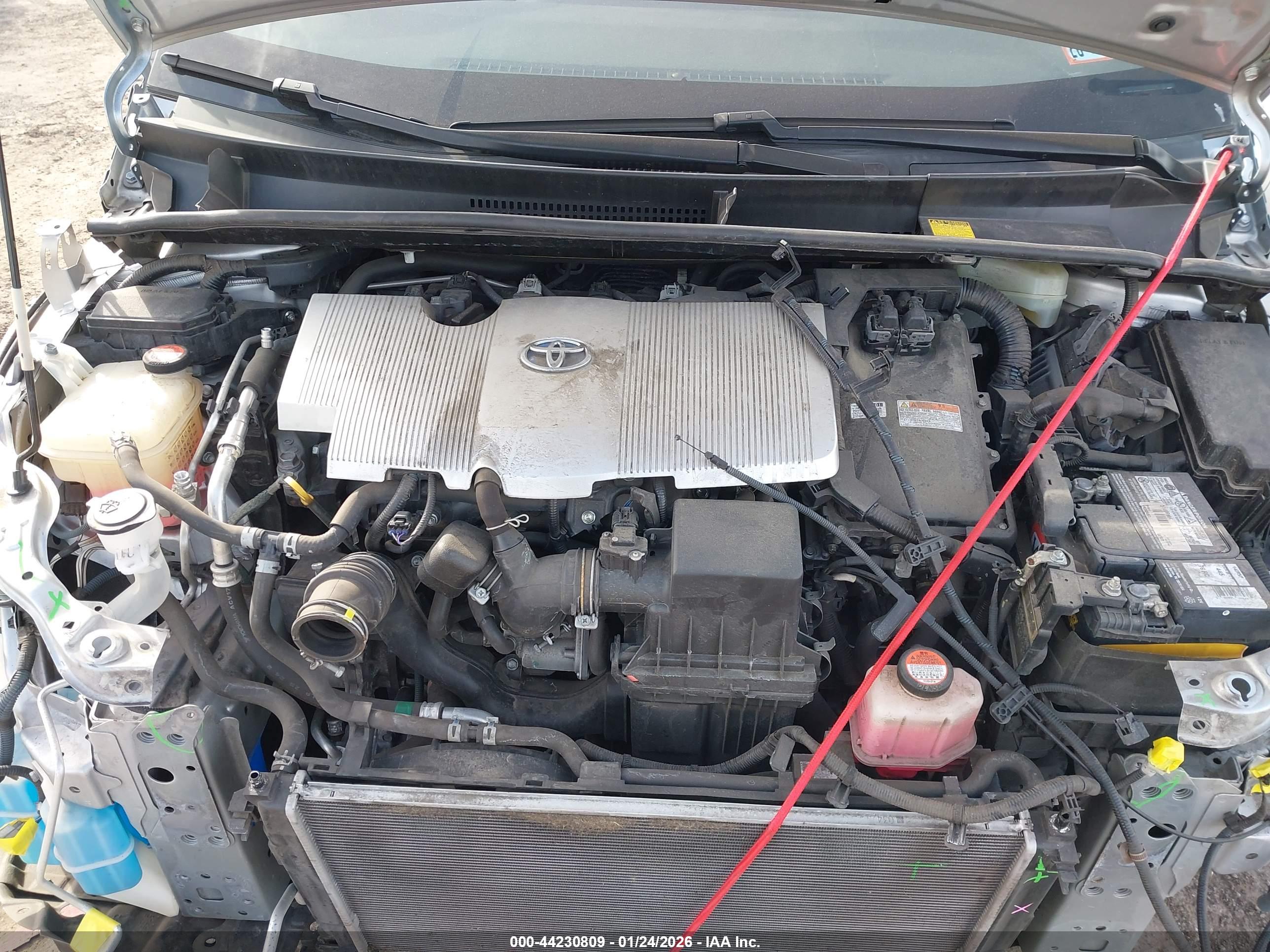 TOYOTA PRIUS image 10