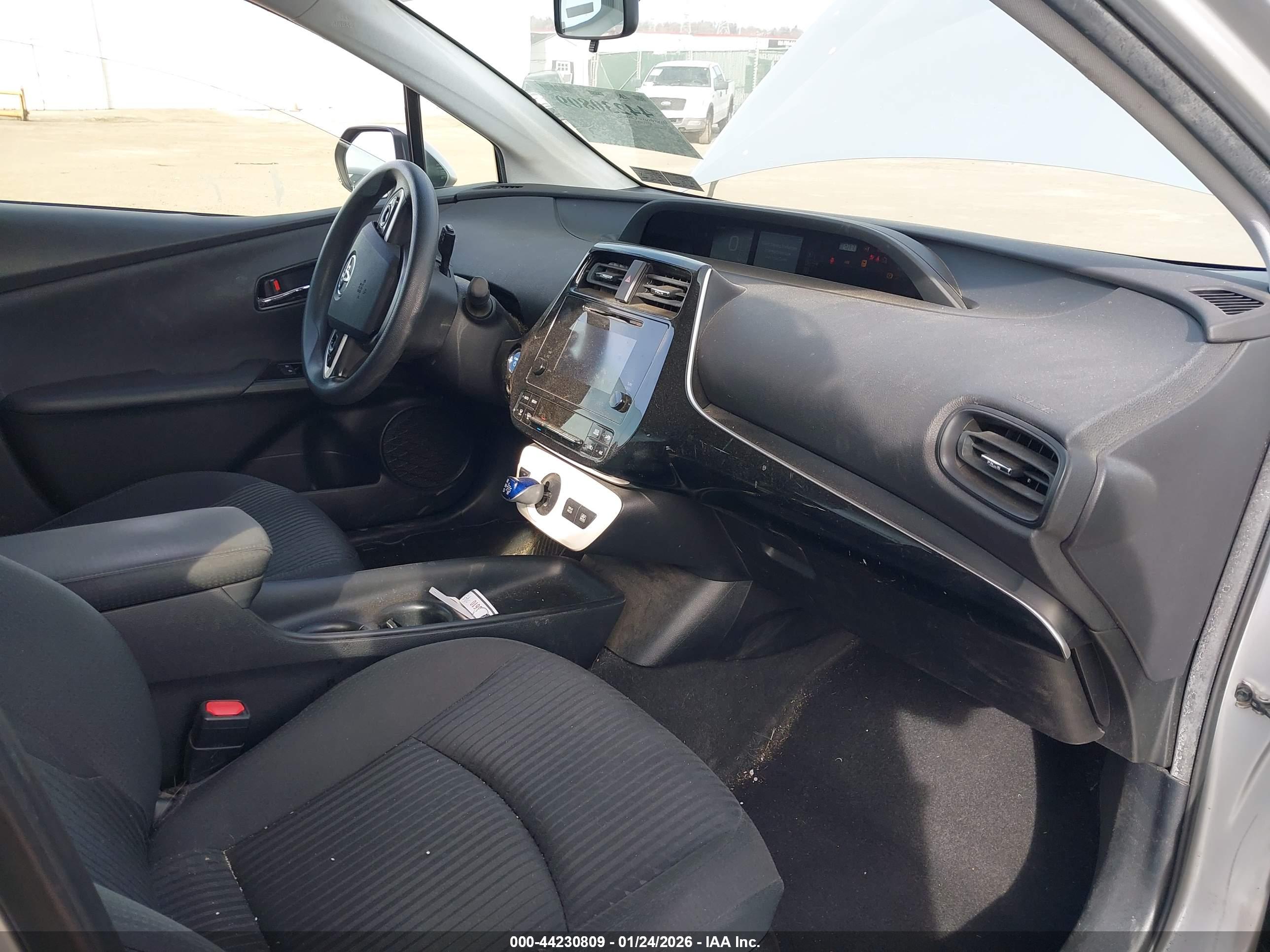 TOYOTA PRIUS image 5