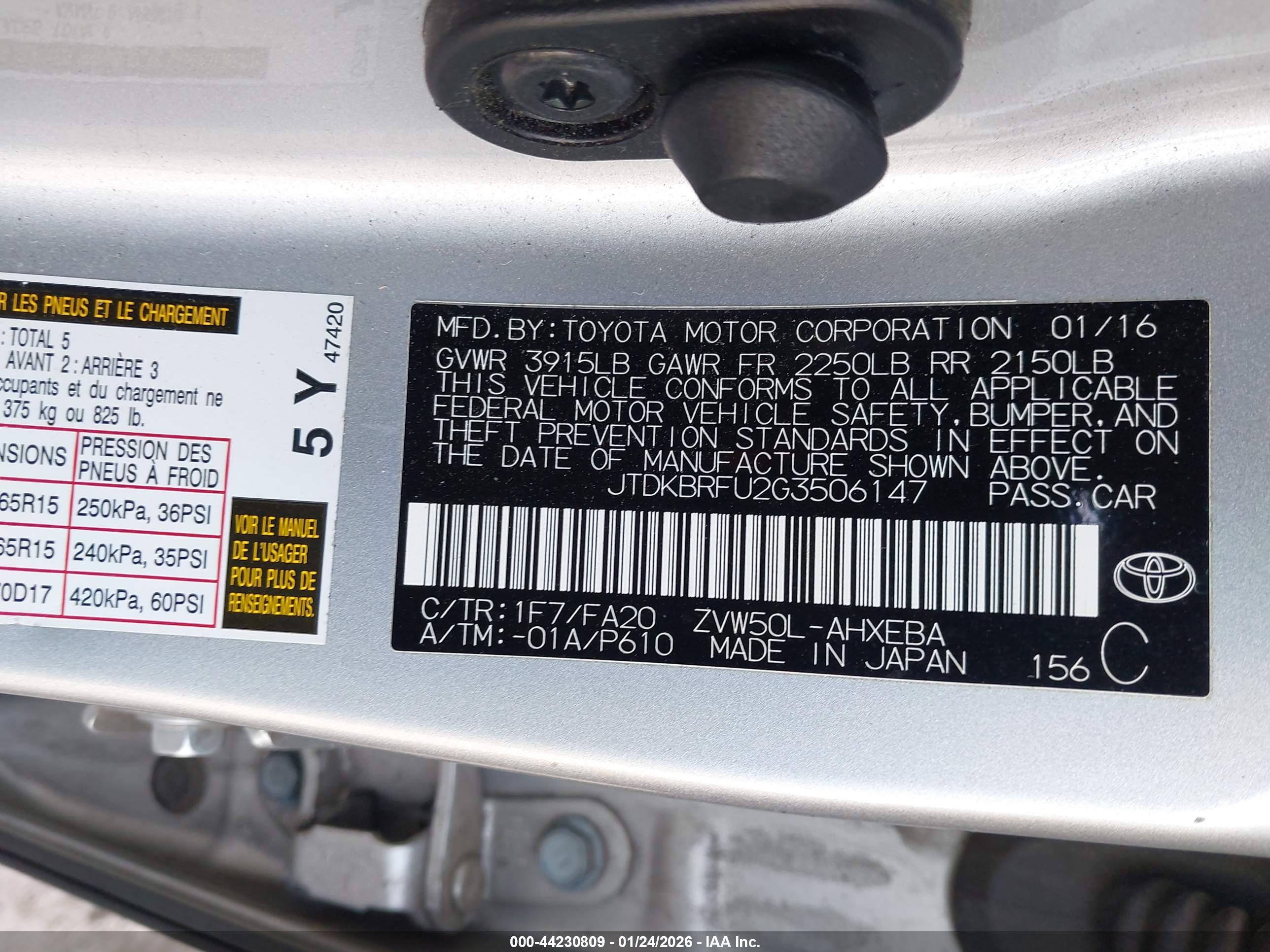 TOYOTA PRIUS image 9