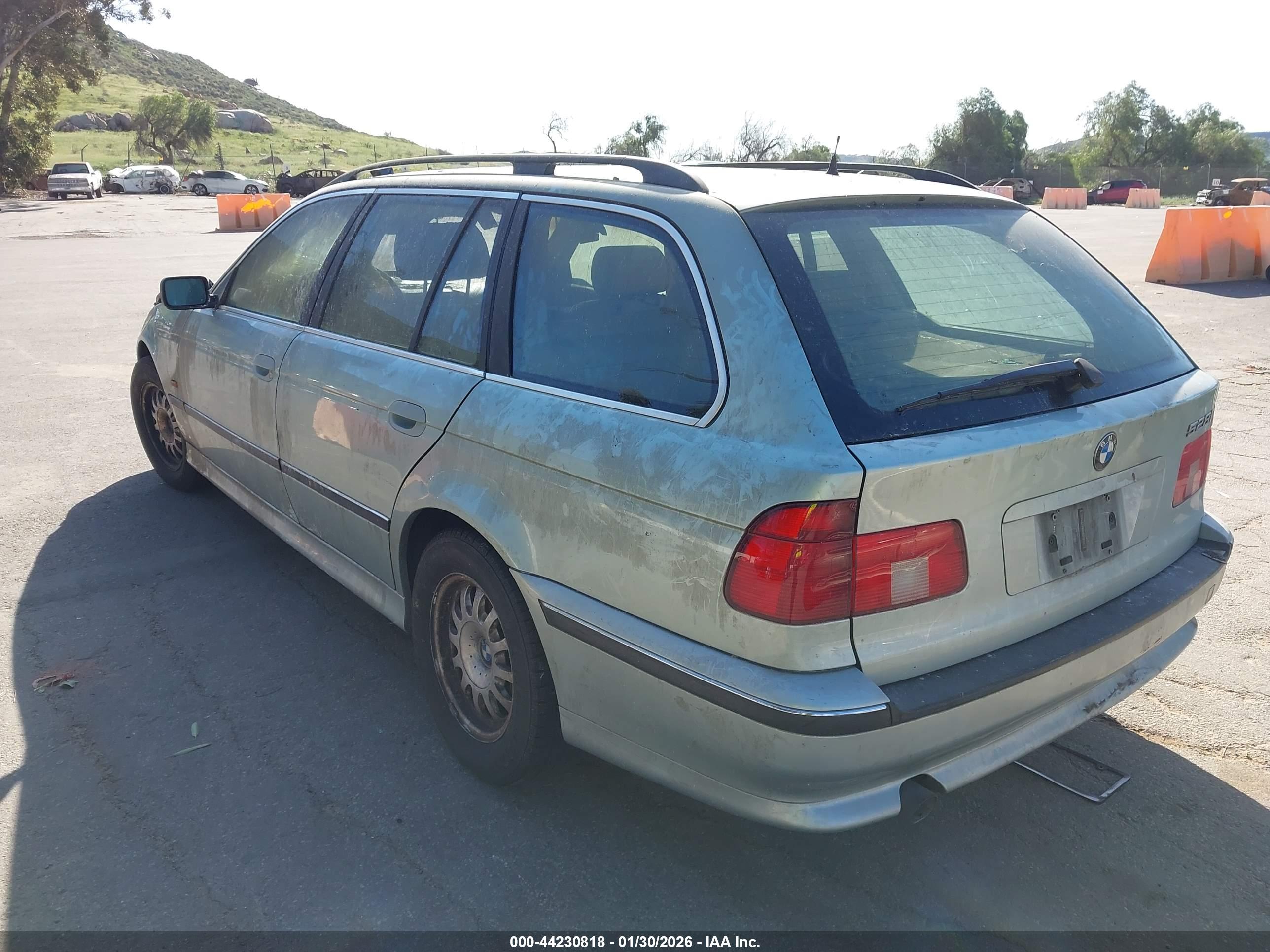 BMW 528IA image 3