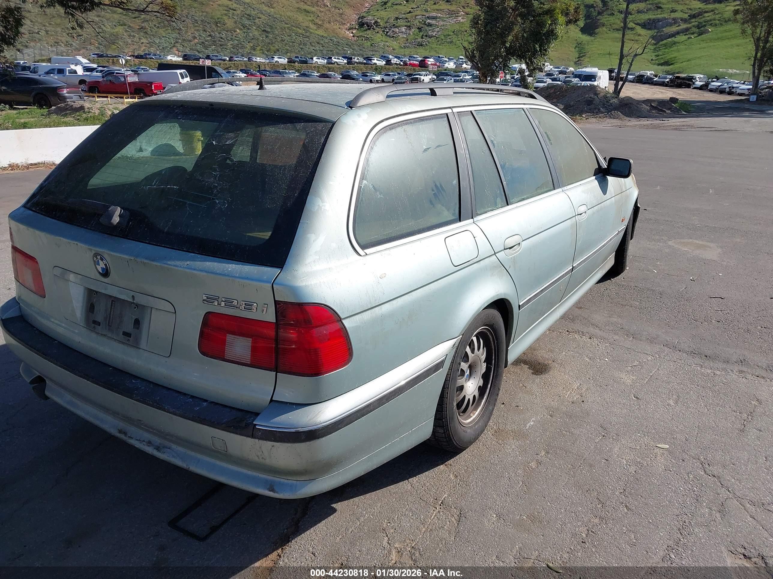 BMW 528IA image 4