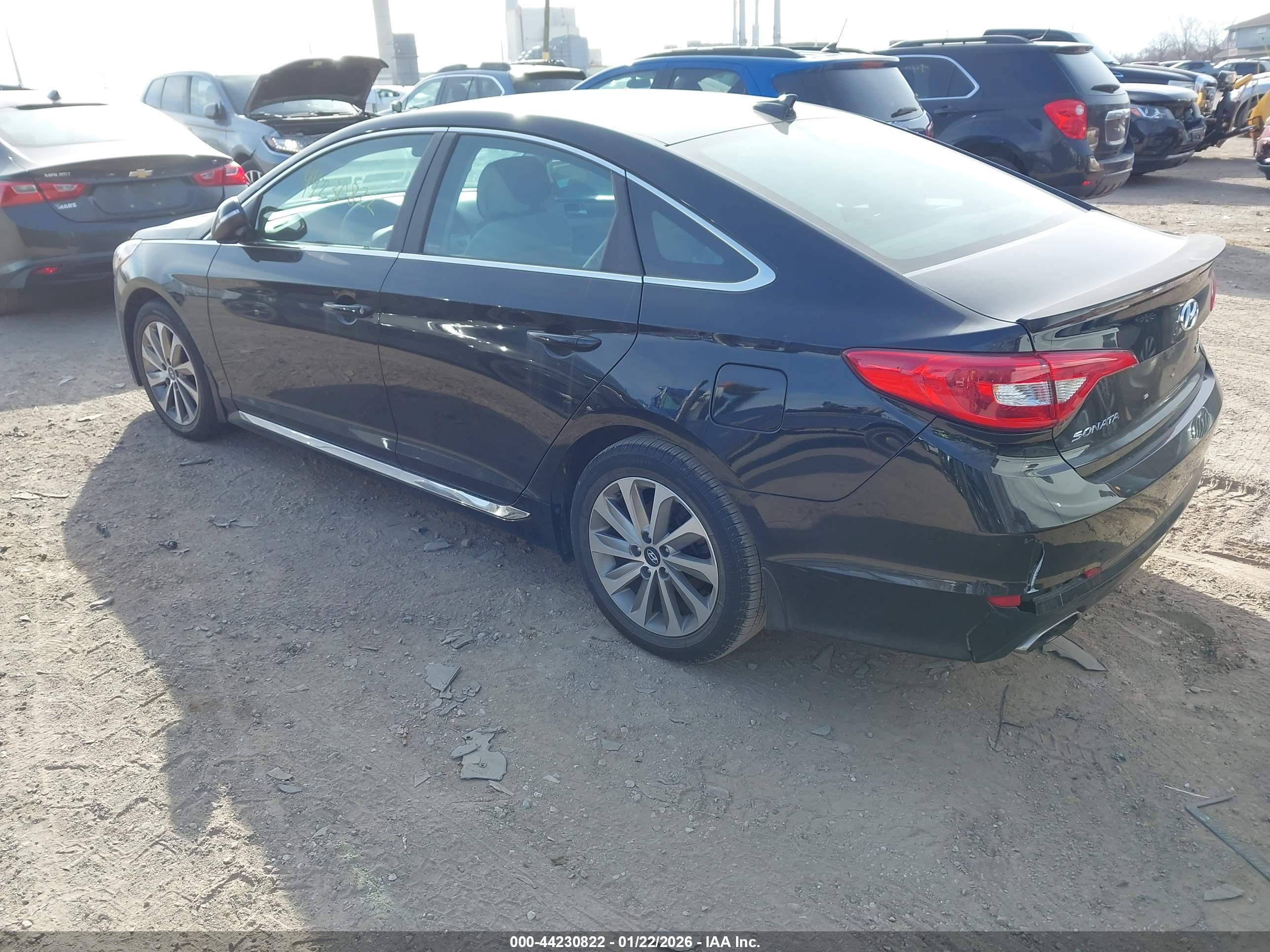 HYUNDAI SONATA image 3