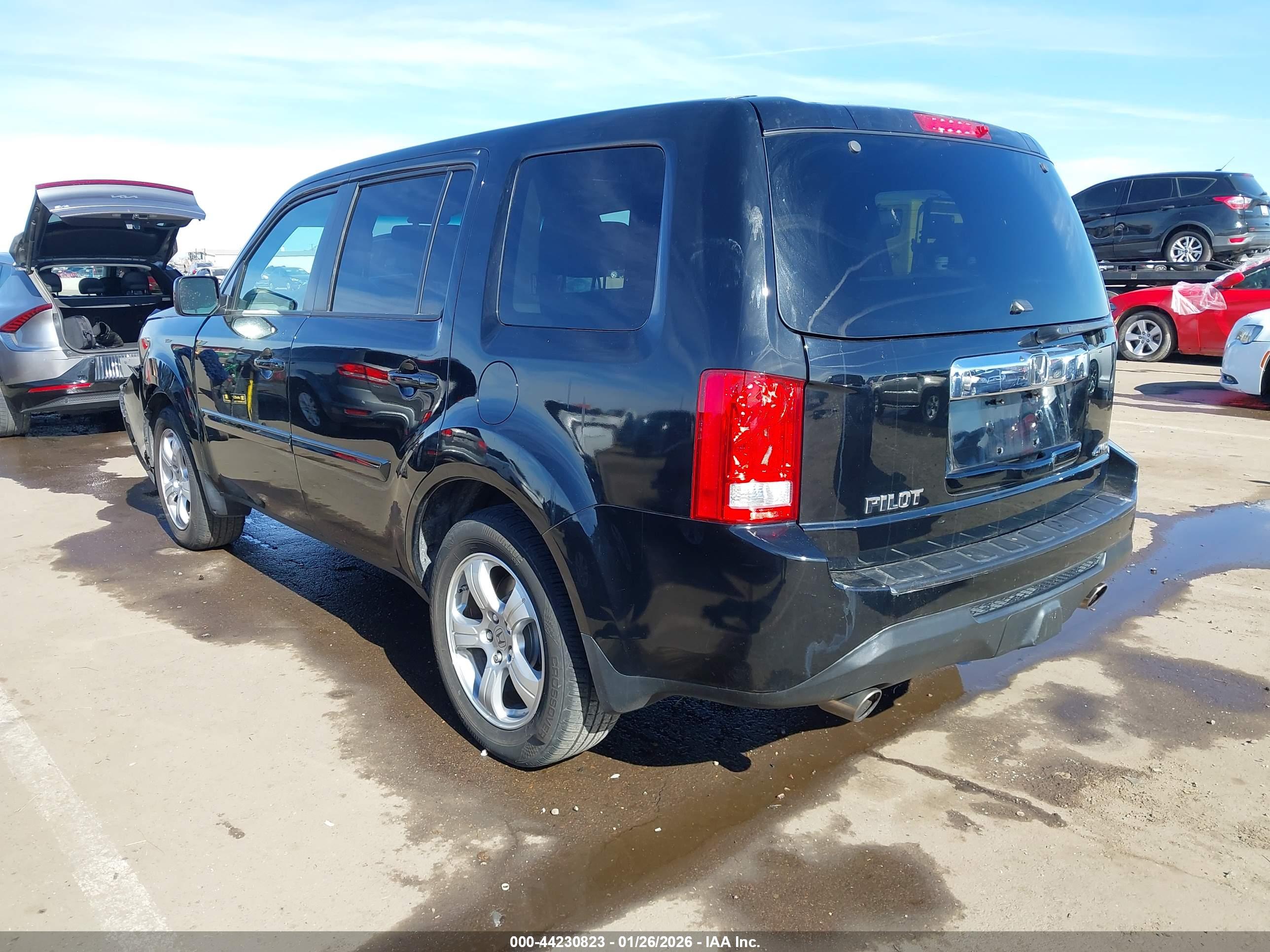 HONDA PILOT image 3