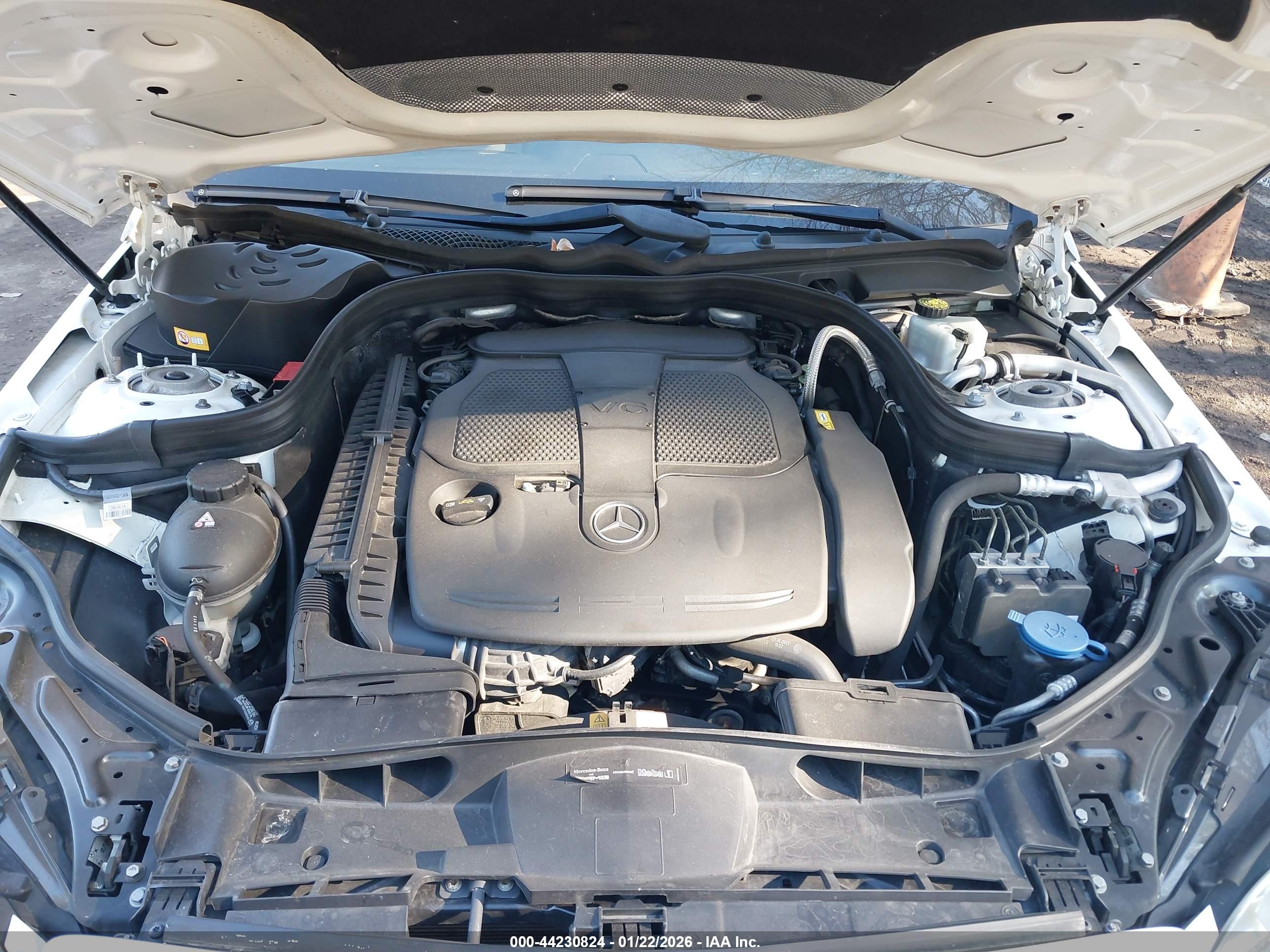 MERCEDES-BENZ E image 10