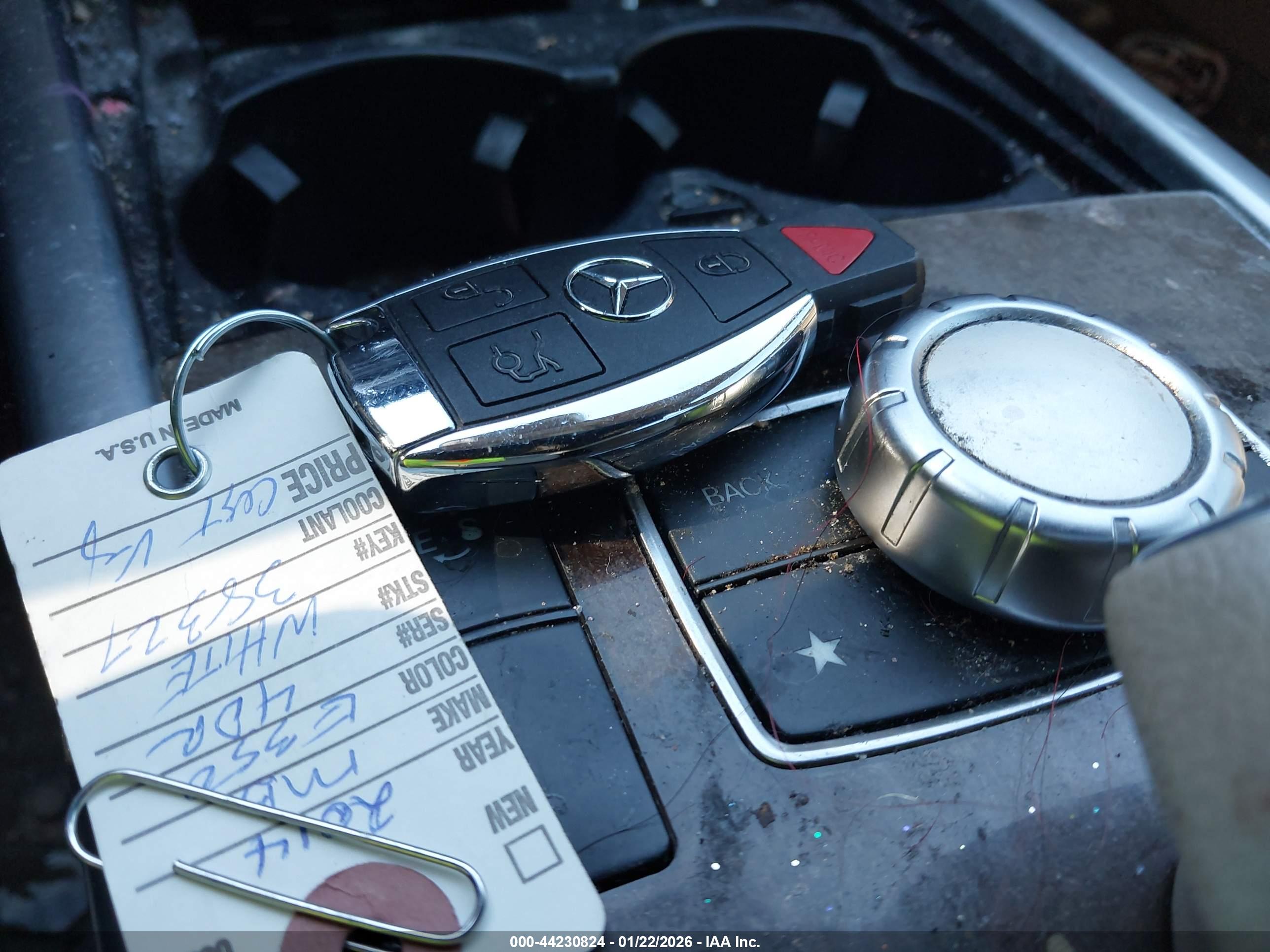 MERCEDES-BENZ E image 11