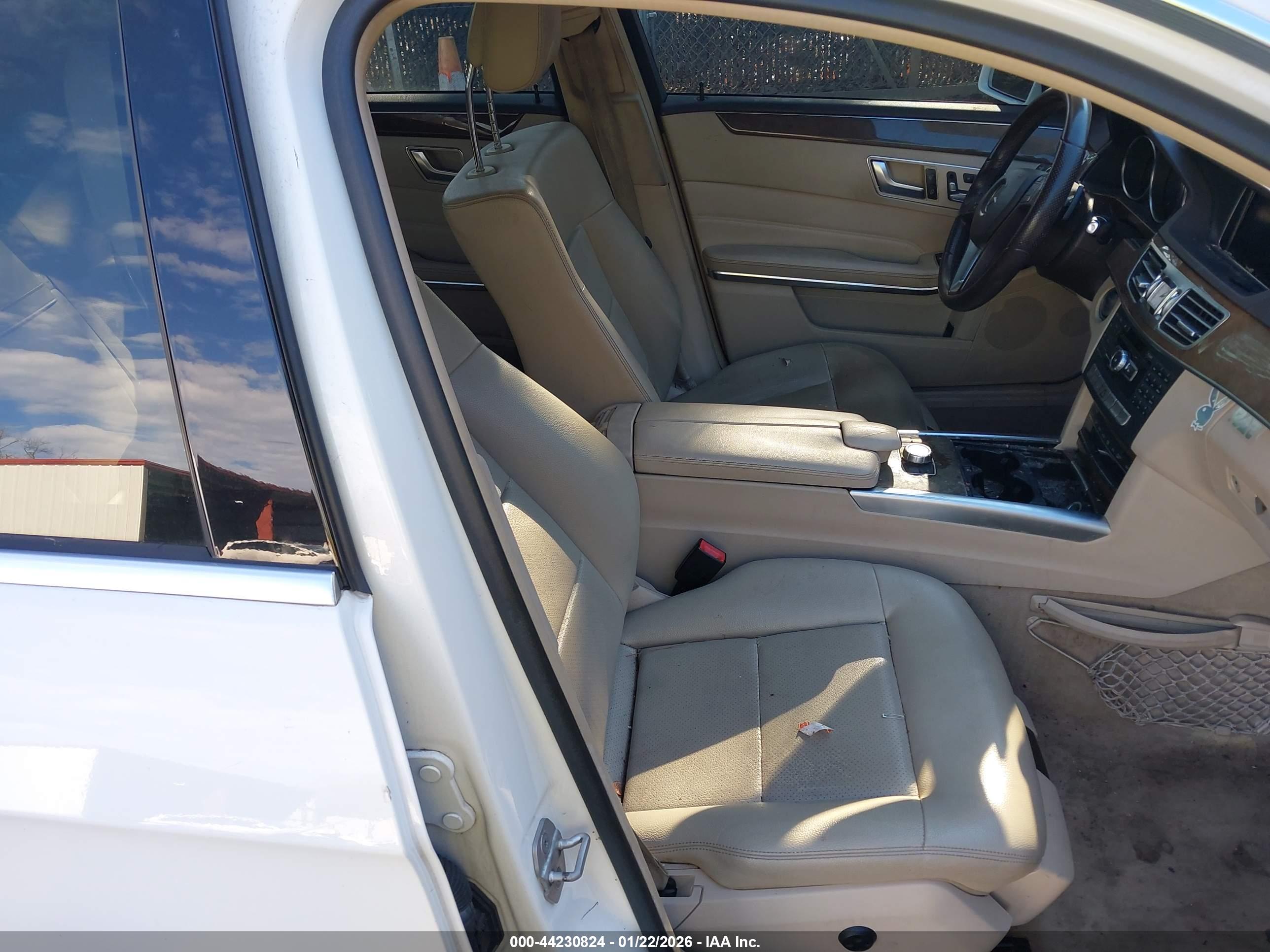 MERCEDES-BENZ E image 5