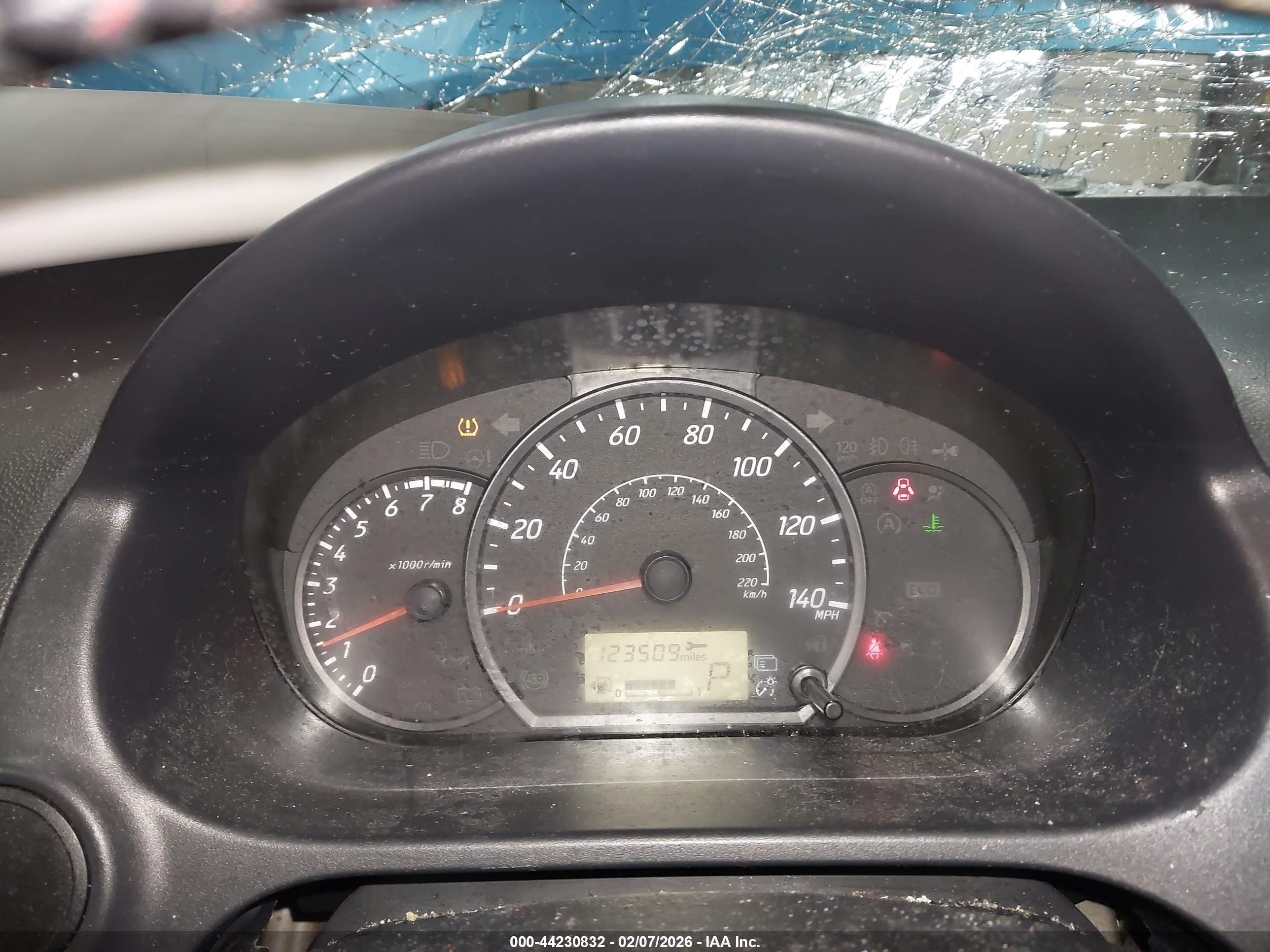 MITSUBISHI MIRAGE image 7