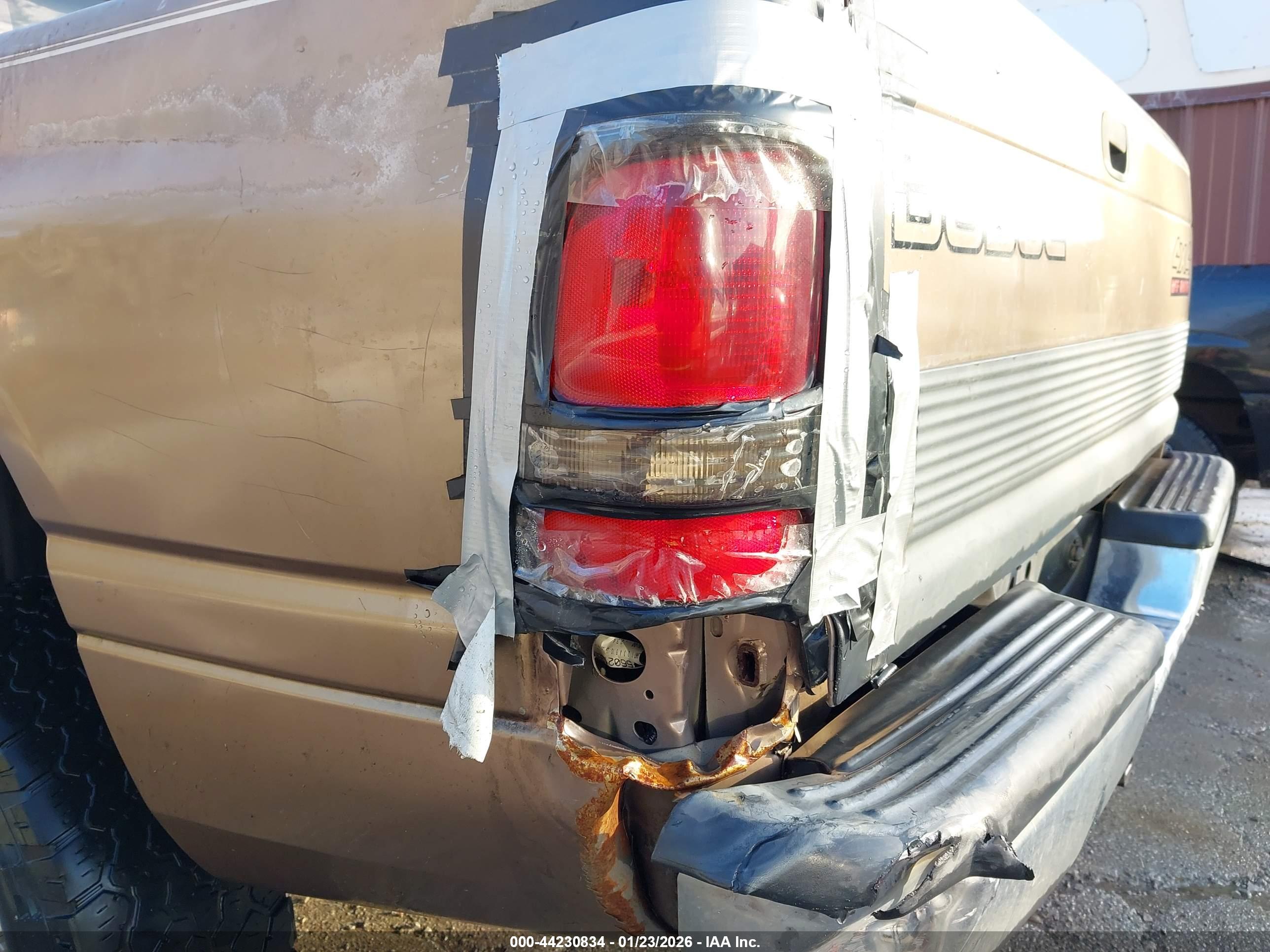 DODGE RAM image 6