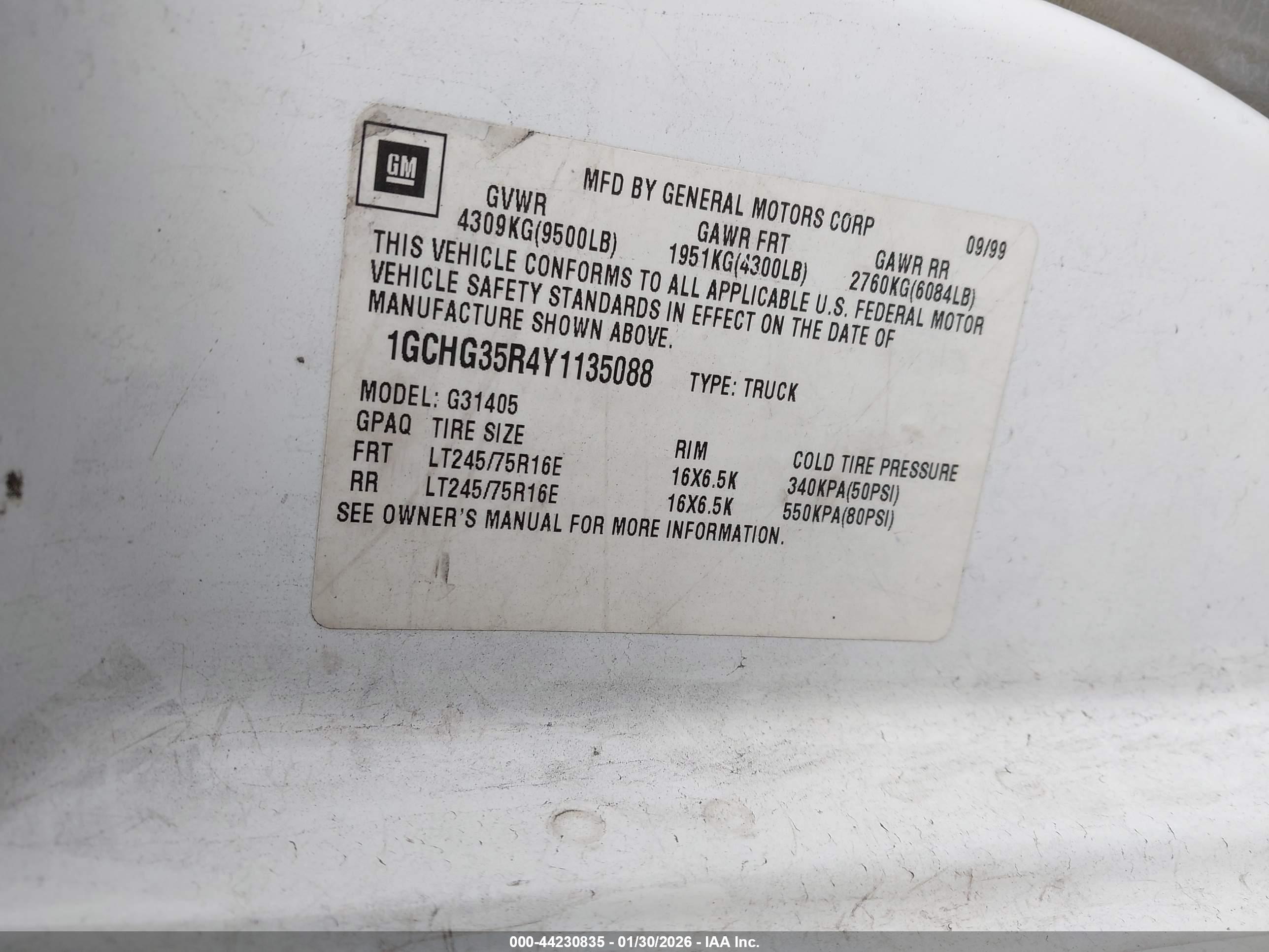 CHEVROLET EXPRESS image 9