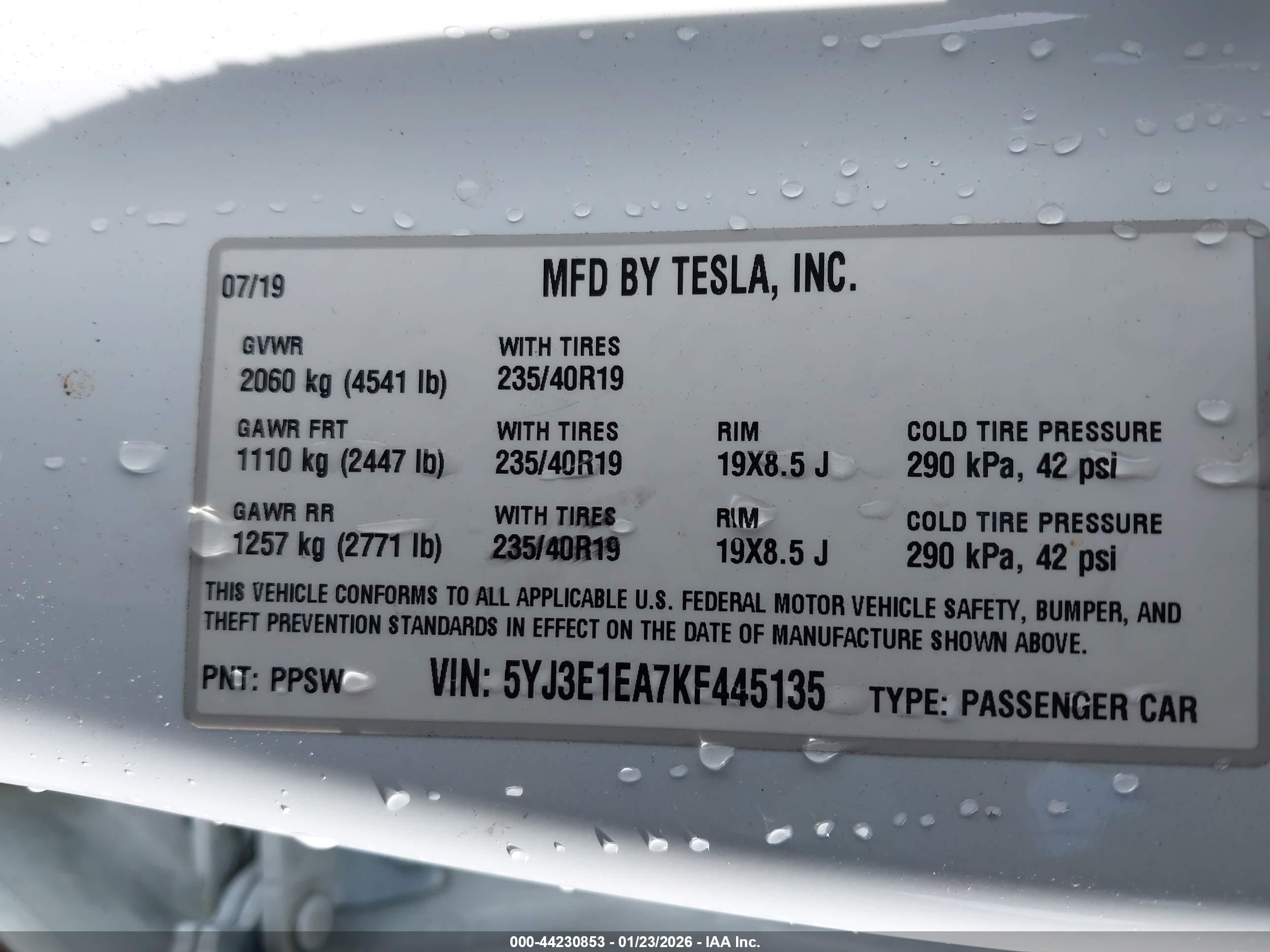 TESLA MODEL image 9