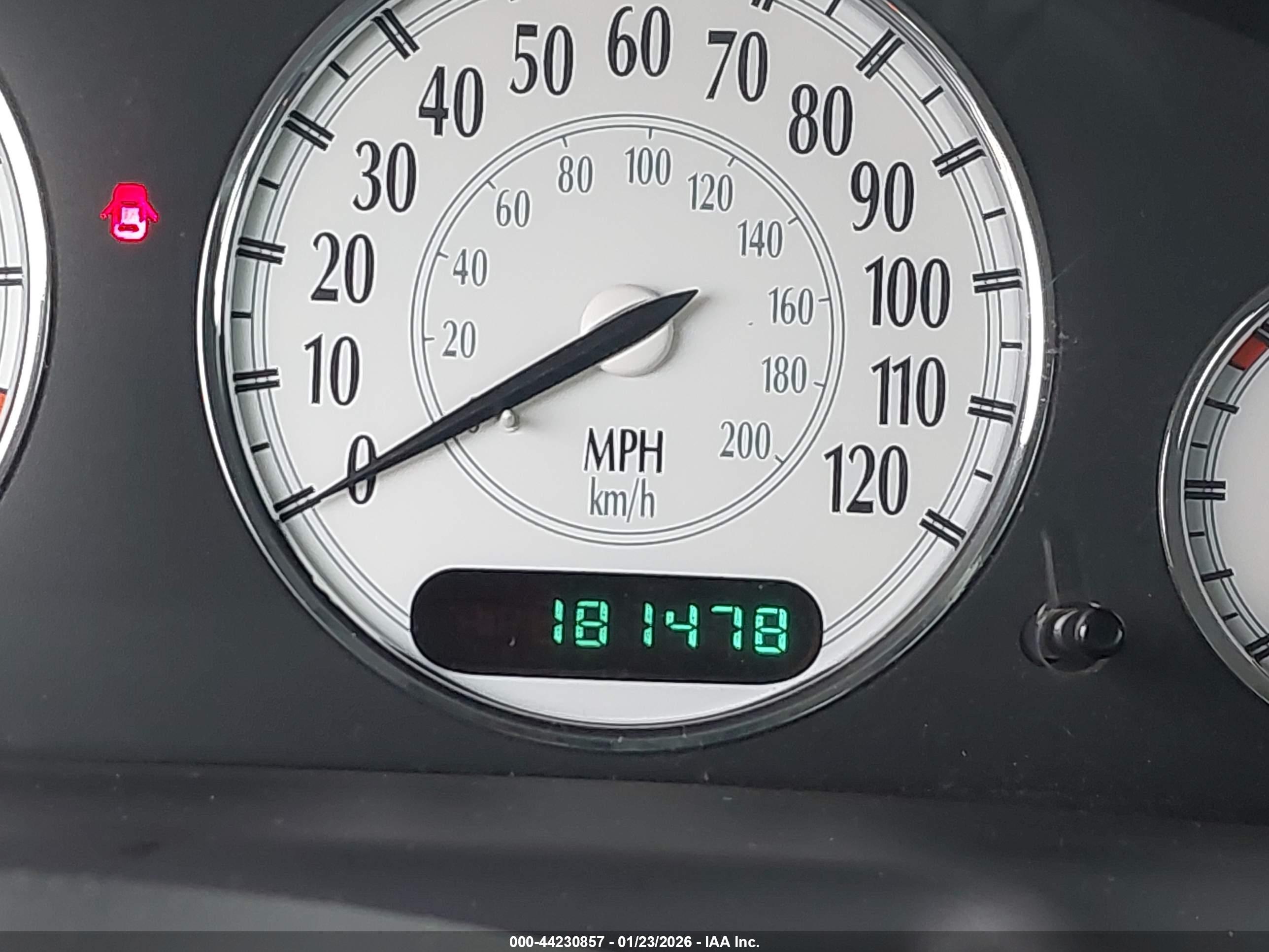 CHRYSLER 300M image 7