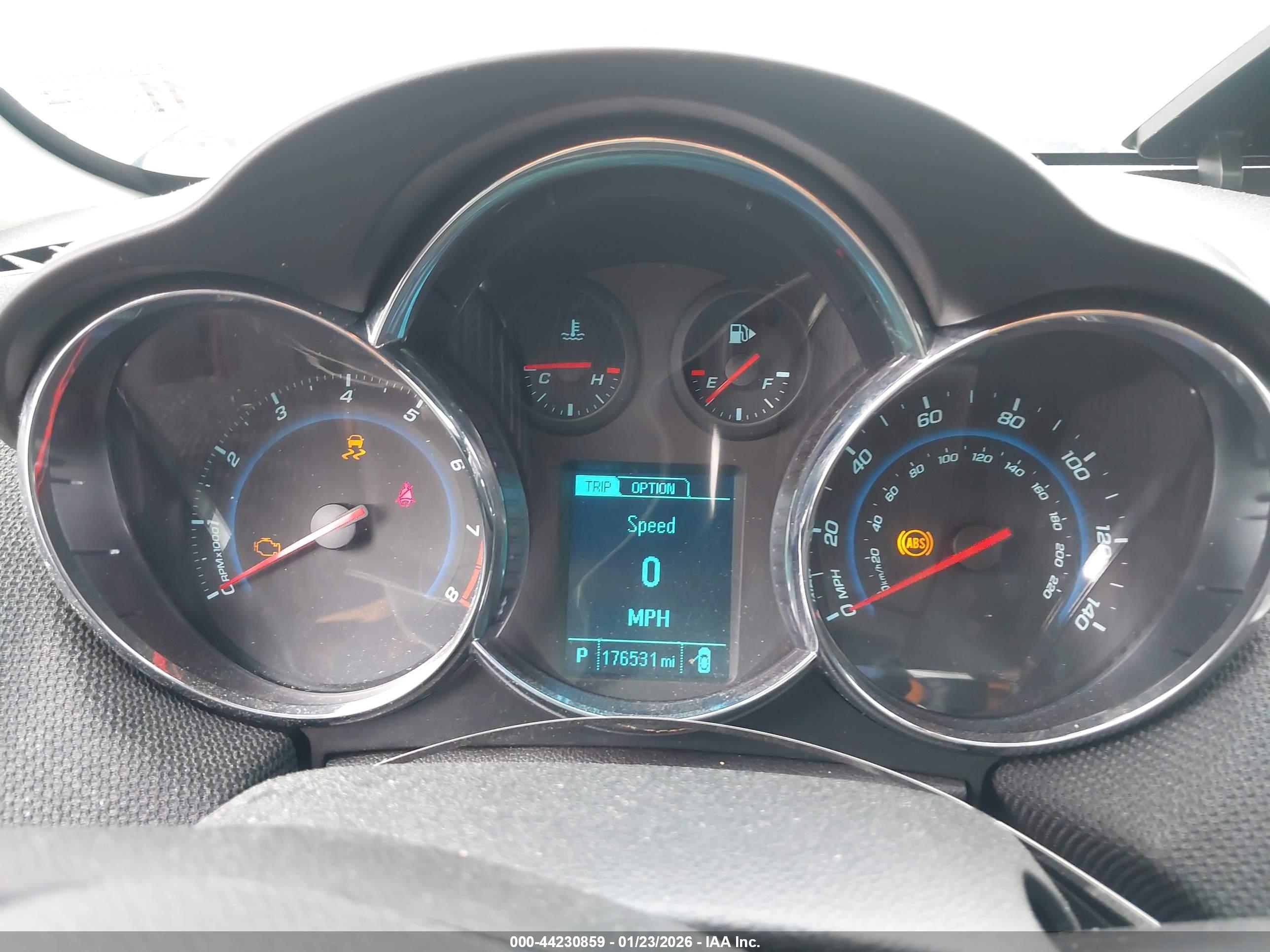 CHEVROLET CRUZE image 7