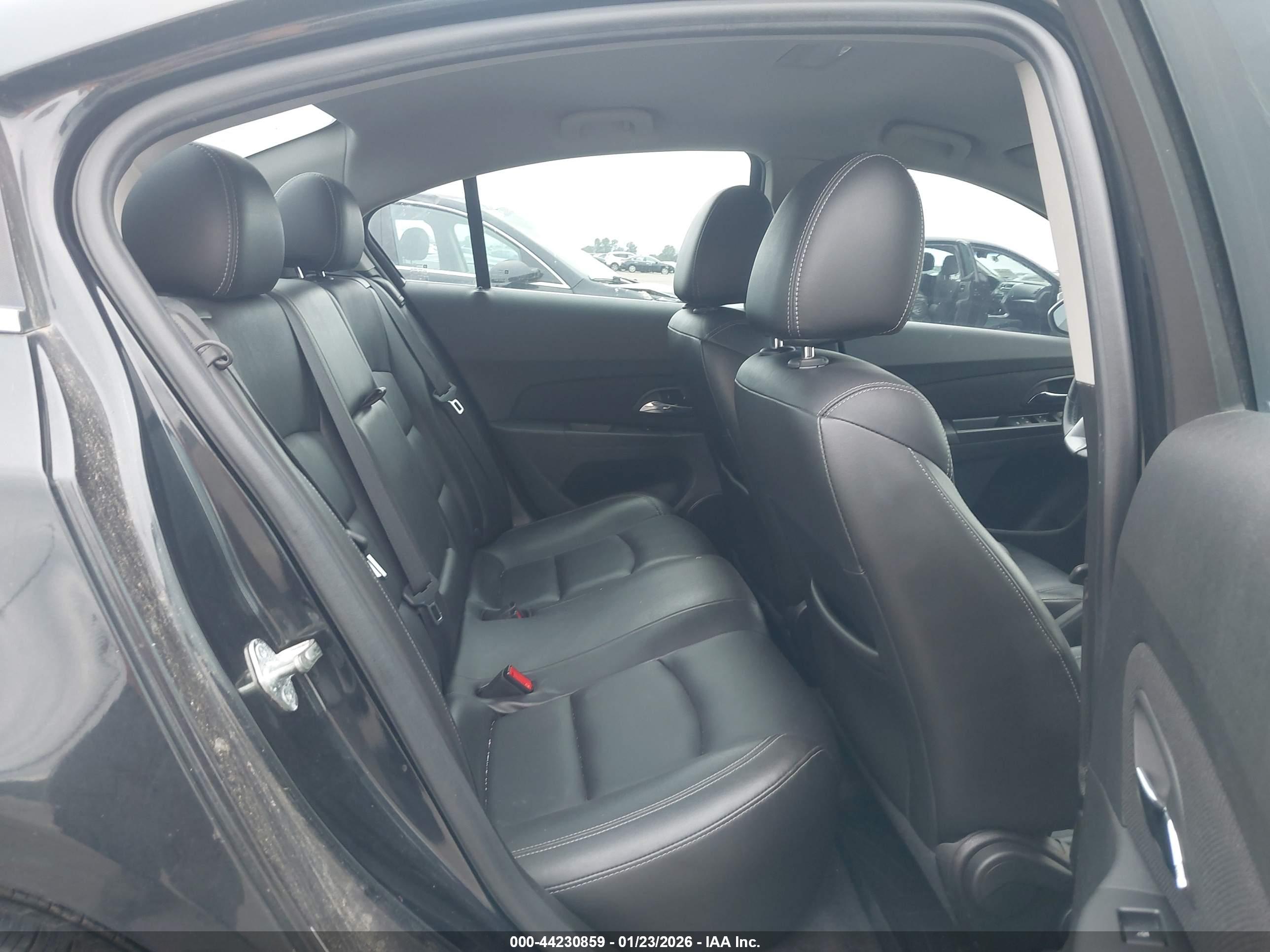CHEVROLET CRUZE image 8