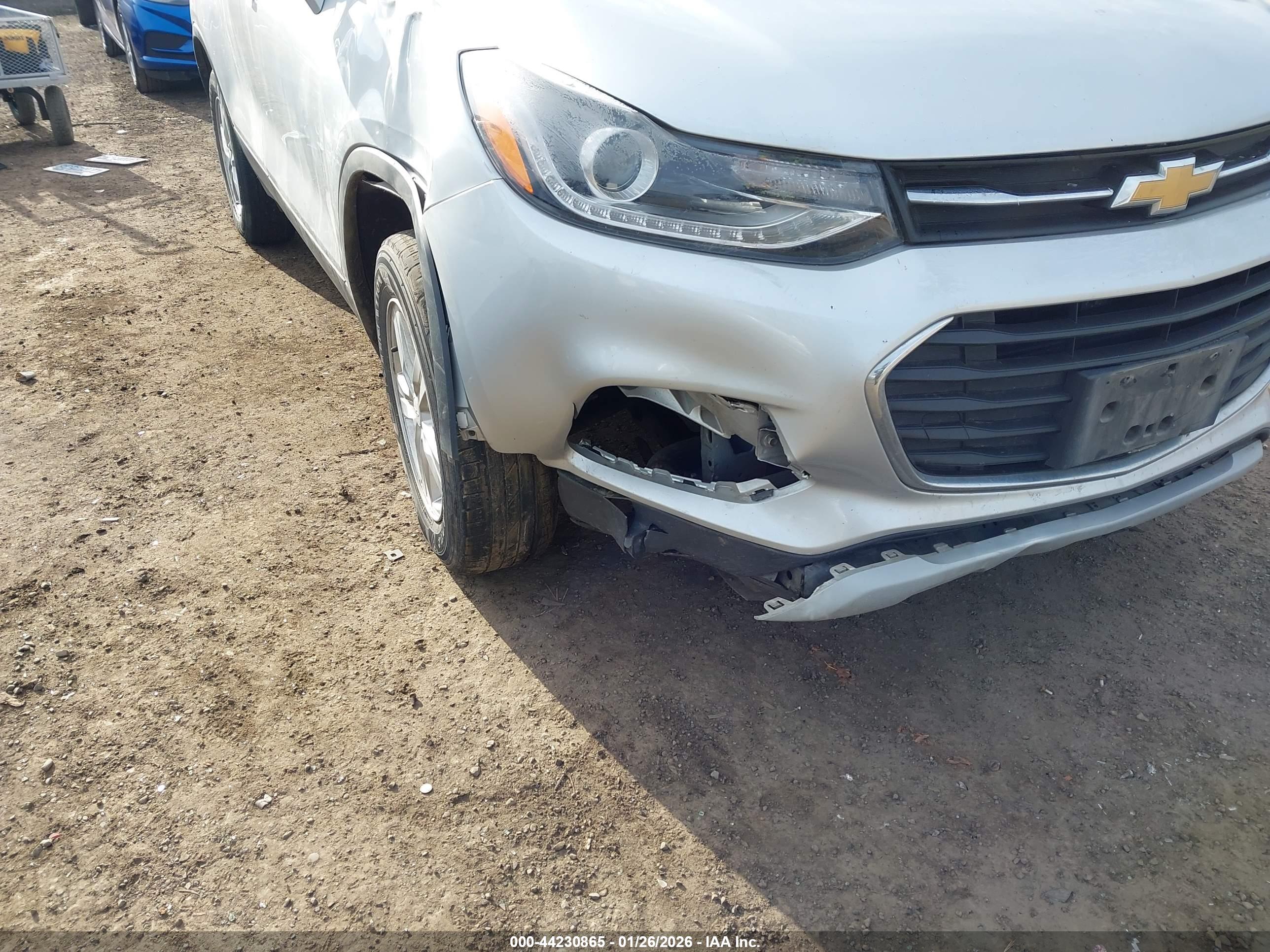 CHEVROLET TRAX image 6