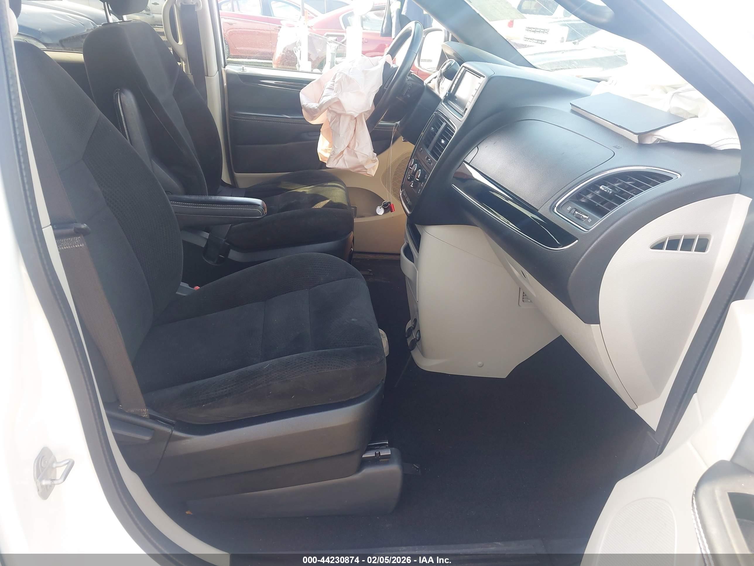 DODGE GRAND image 5
