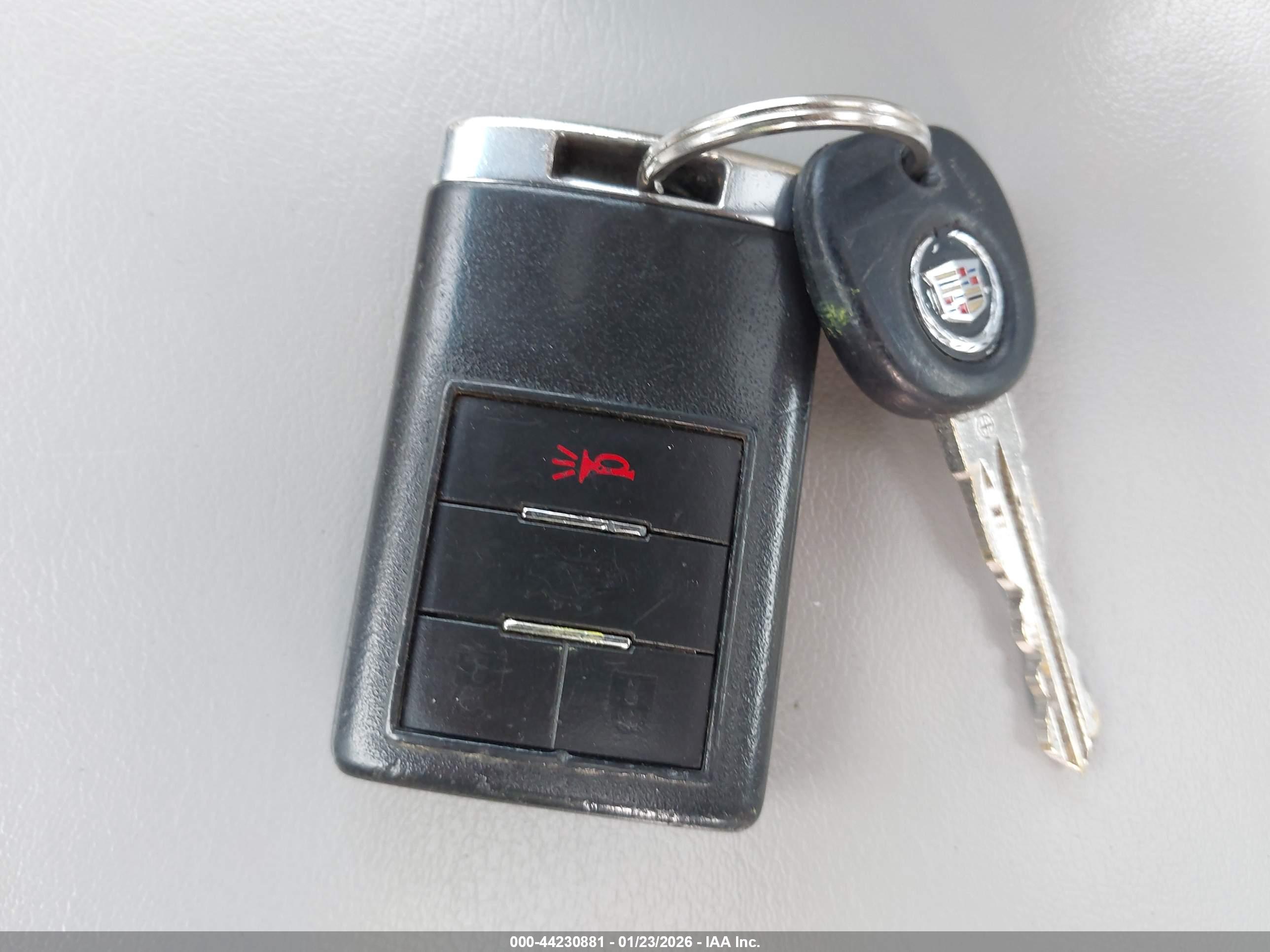 CADILLAC CTS image 11
