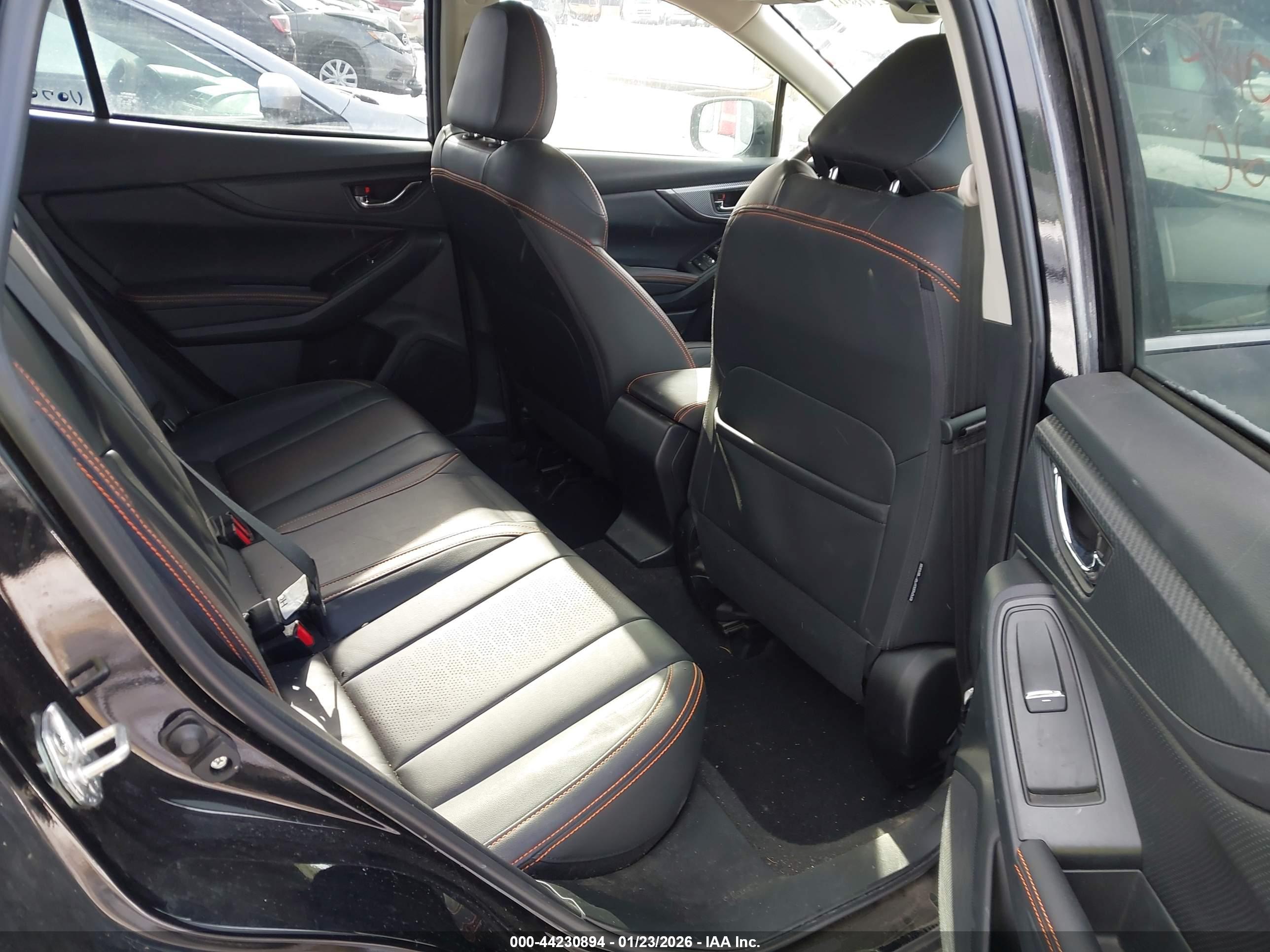 SUBARU CROSSTREK image 8