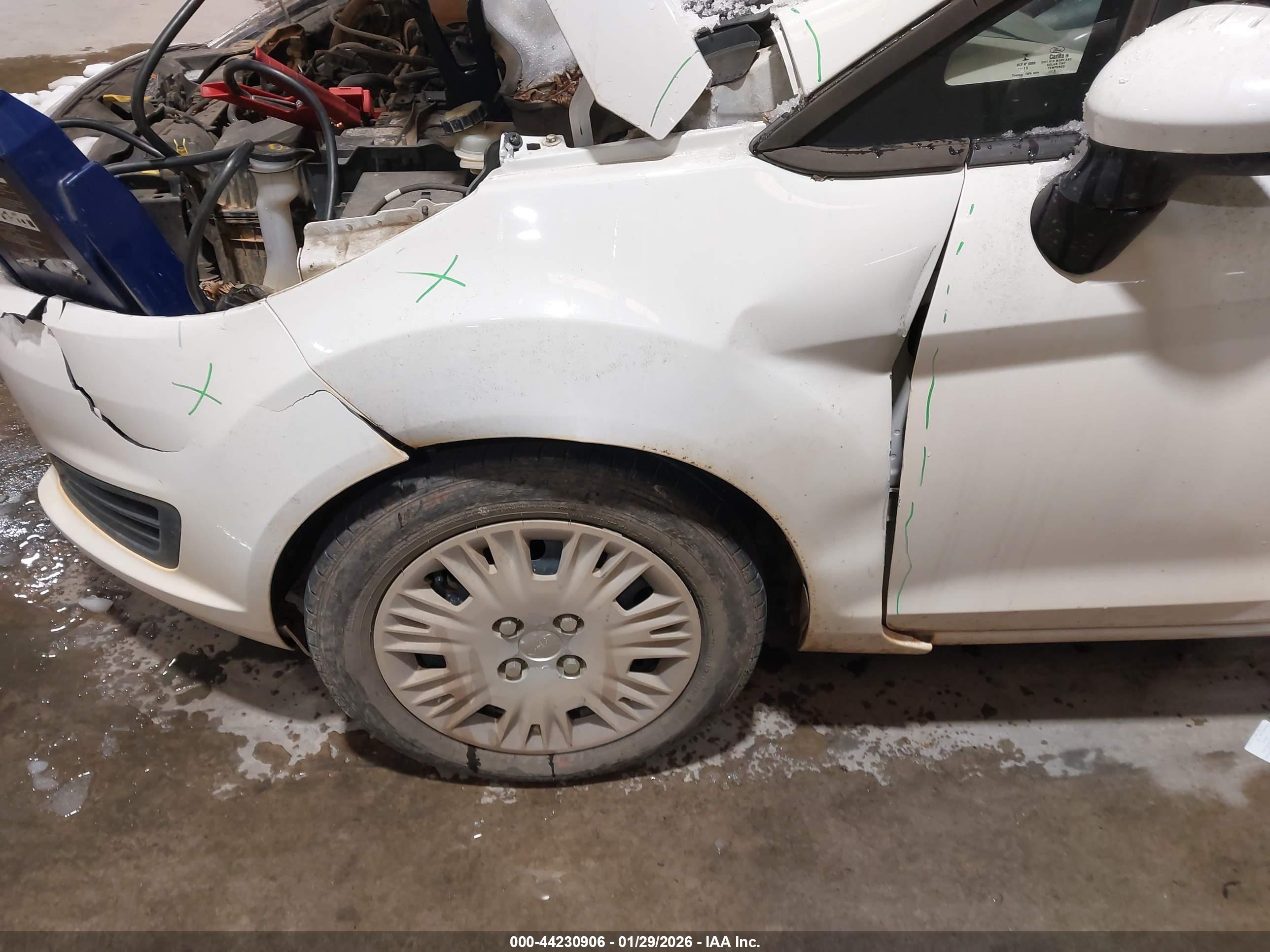 FORD FIESTA image 6