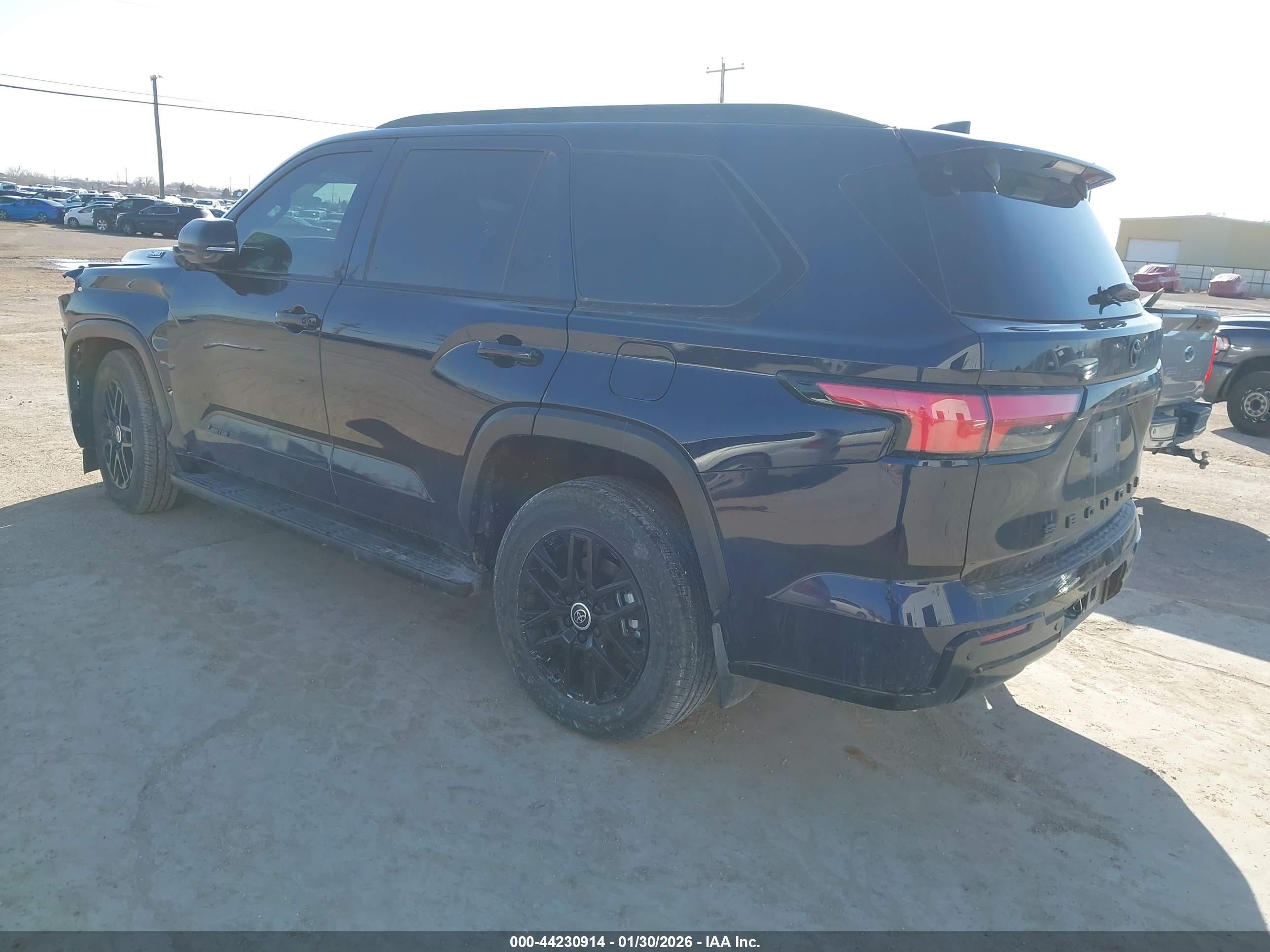 TOYOTA SEQUOIA image 3