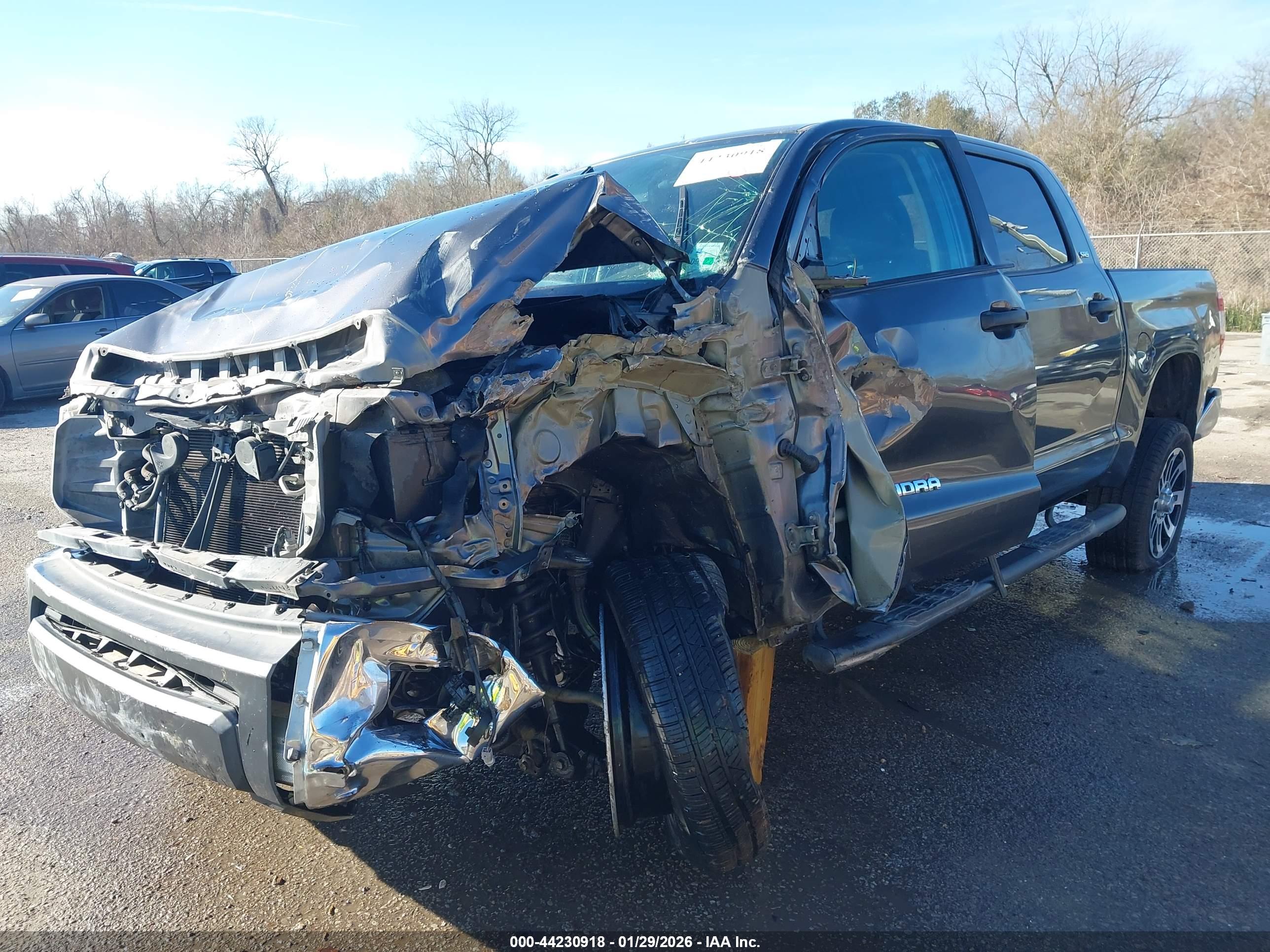 TOYOTA TUNDRA image 6