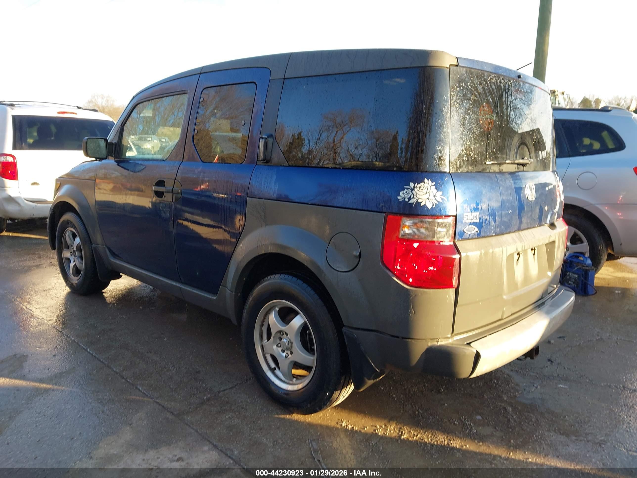 HONDA ELEMENT image 3