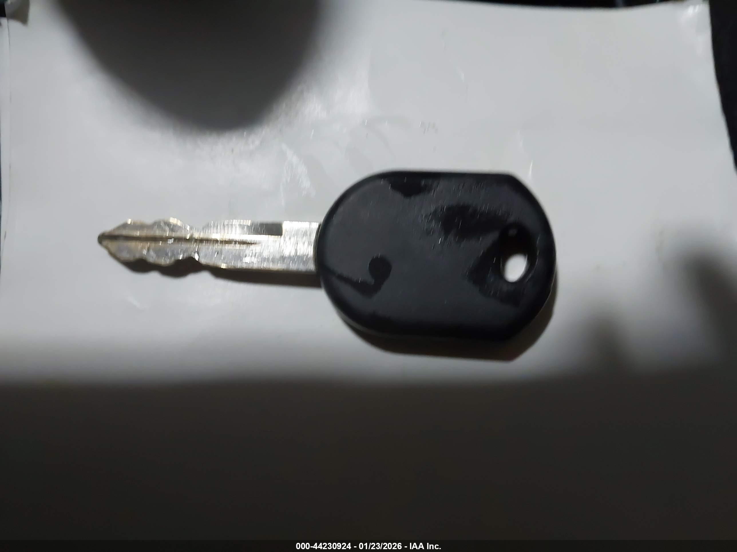 FORD ESCAPE image 11