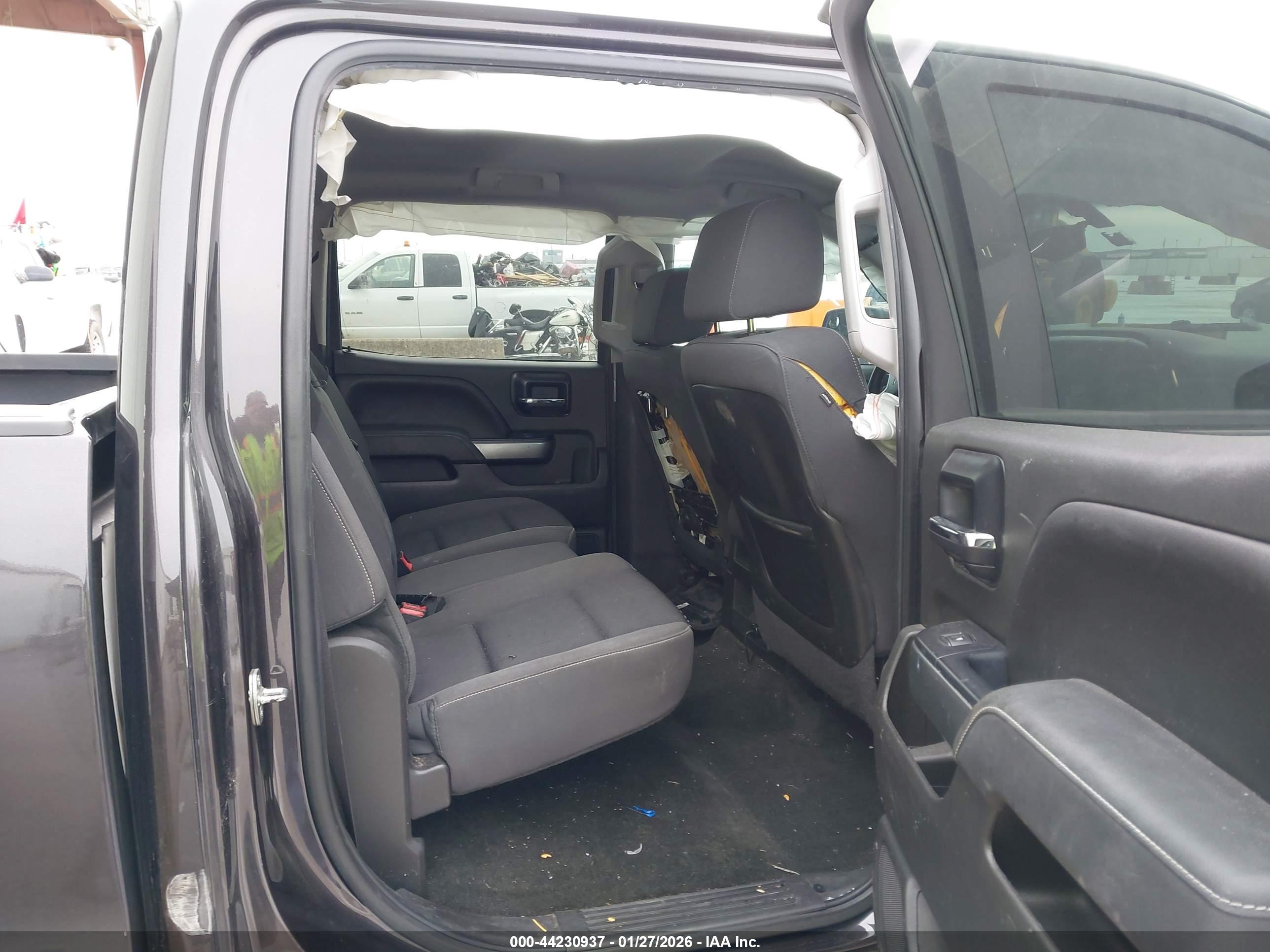 CHEVROLET SILVERADO image 8