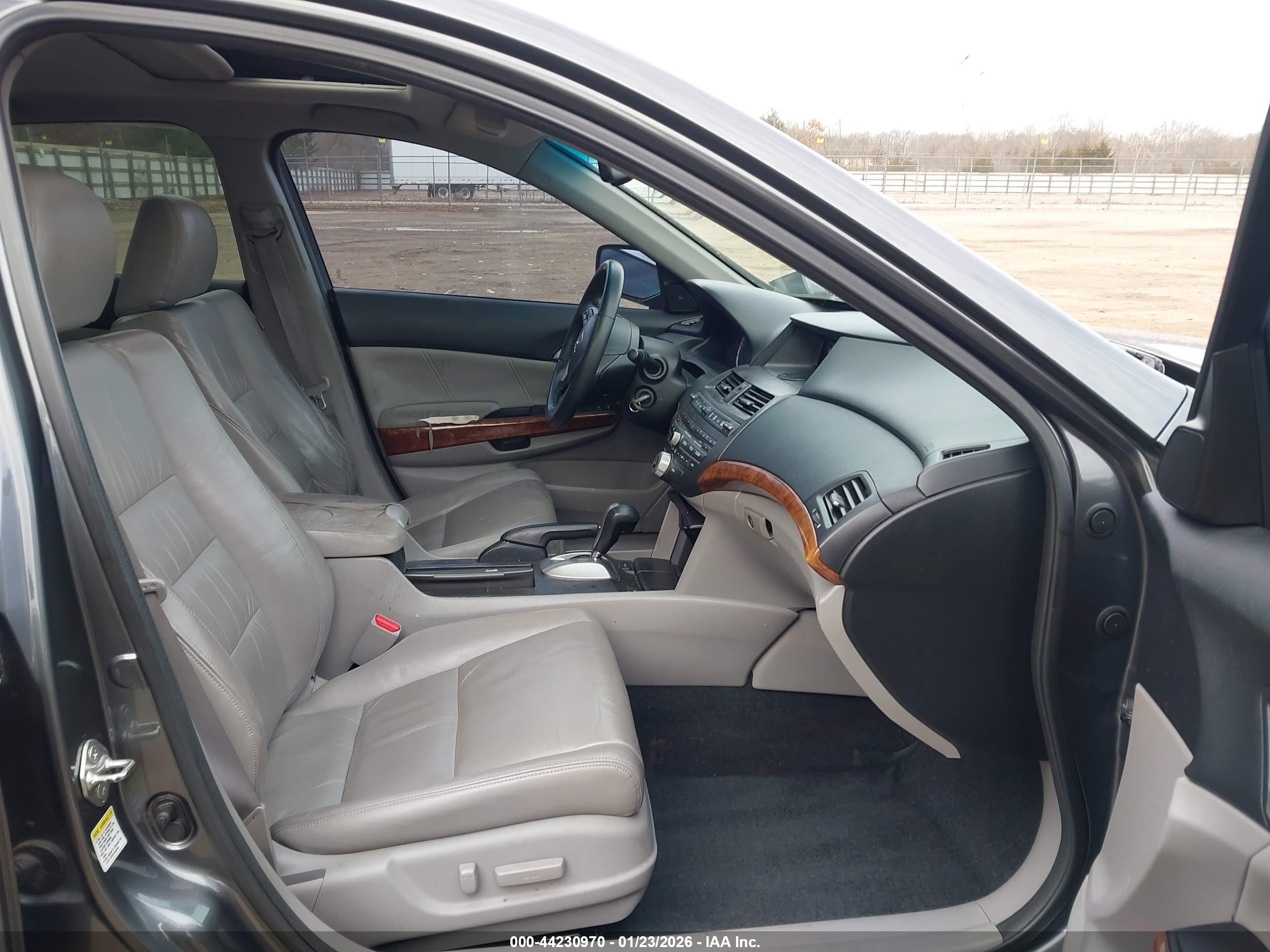 HONDA ACCORD image 5
