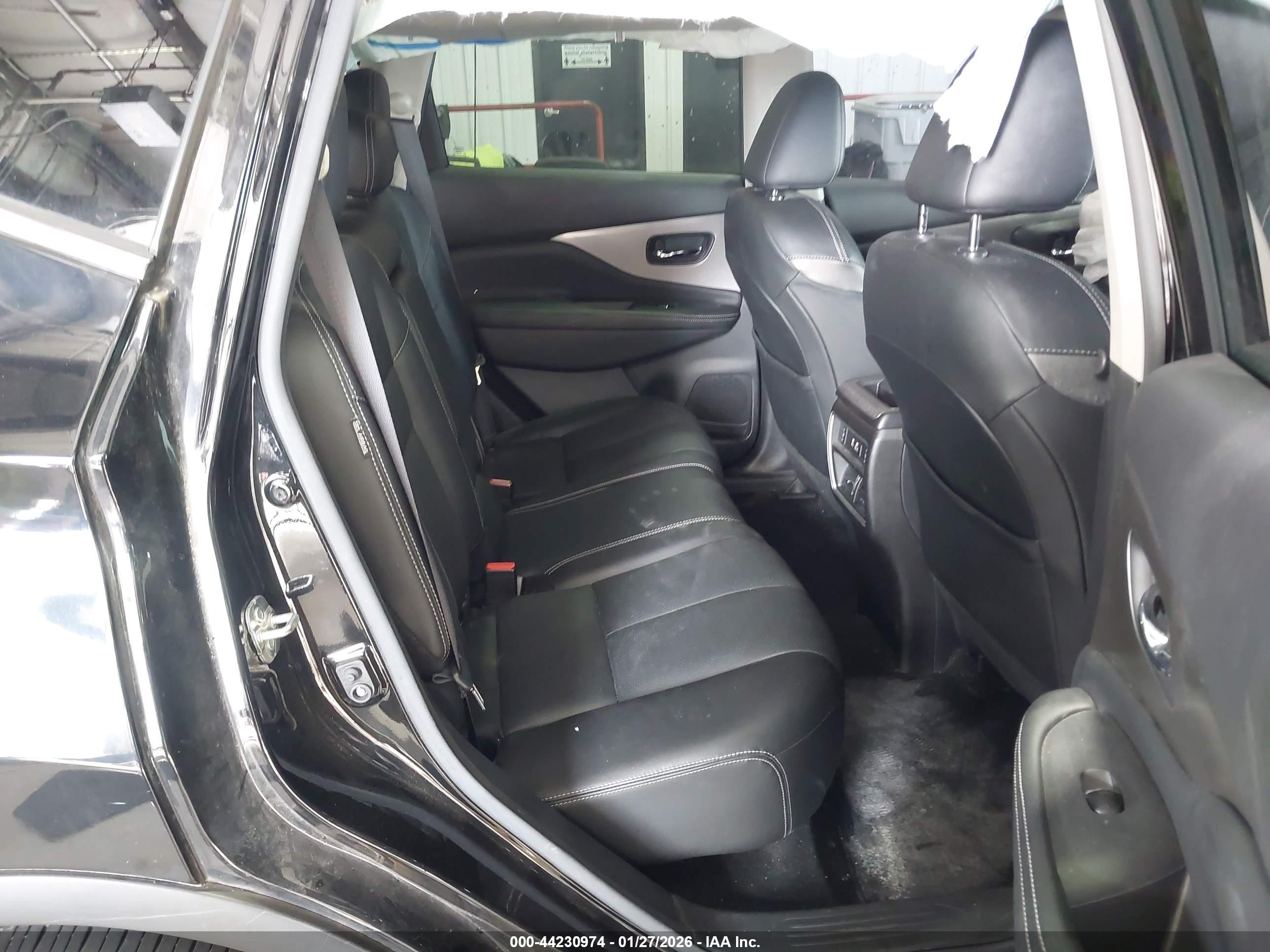 NISSAN MURANO image 8