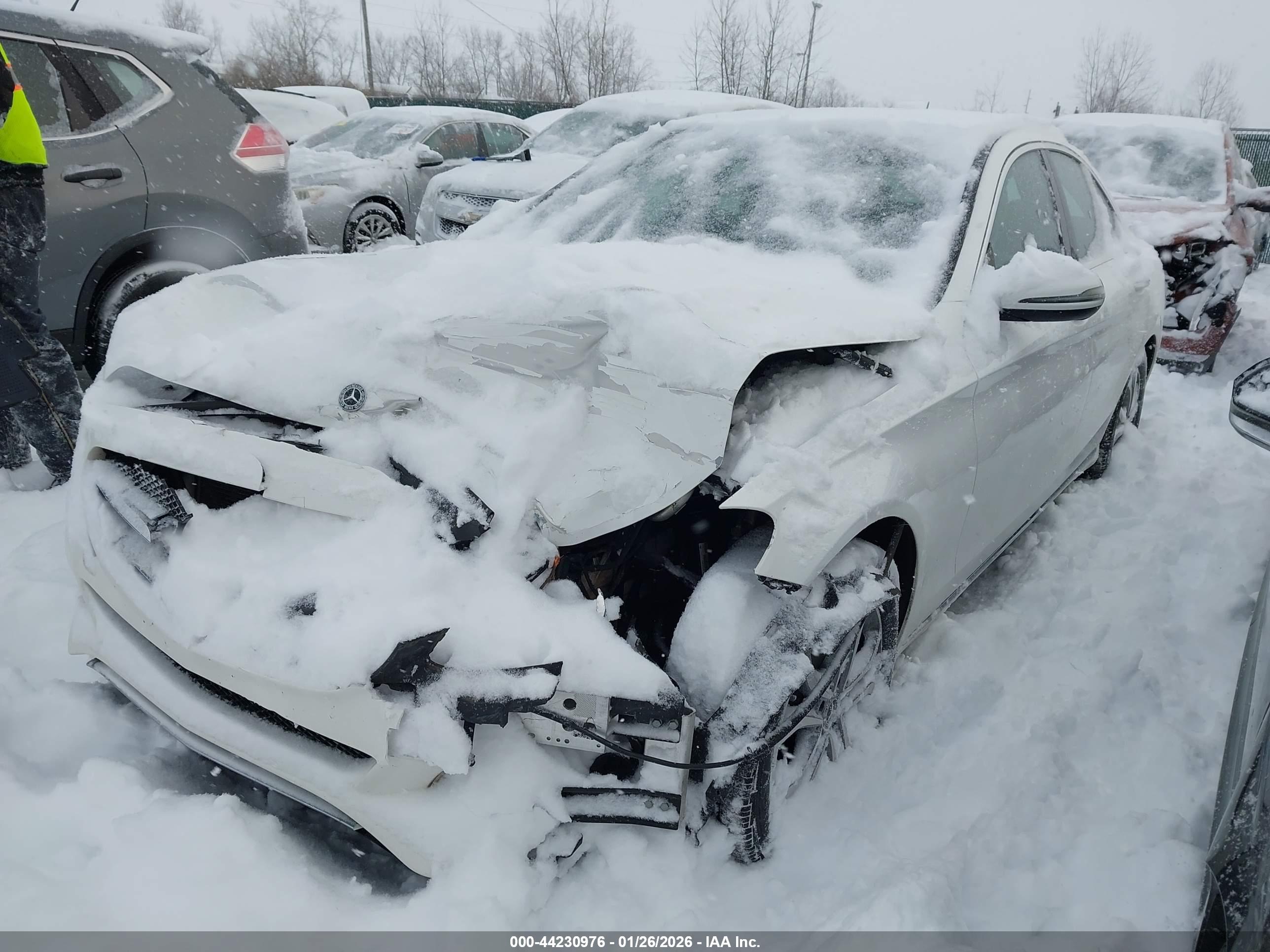 MERCEDES-BENZ C image 2