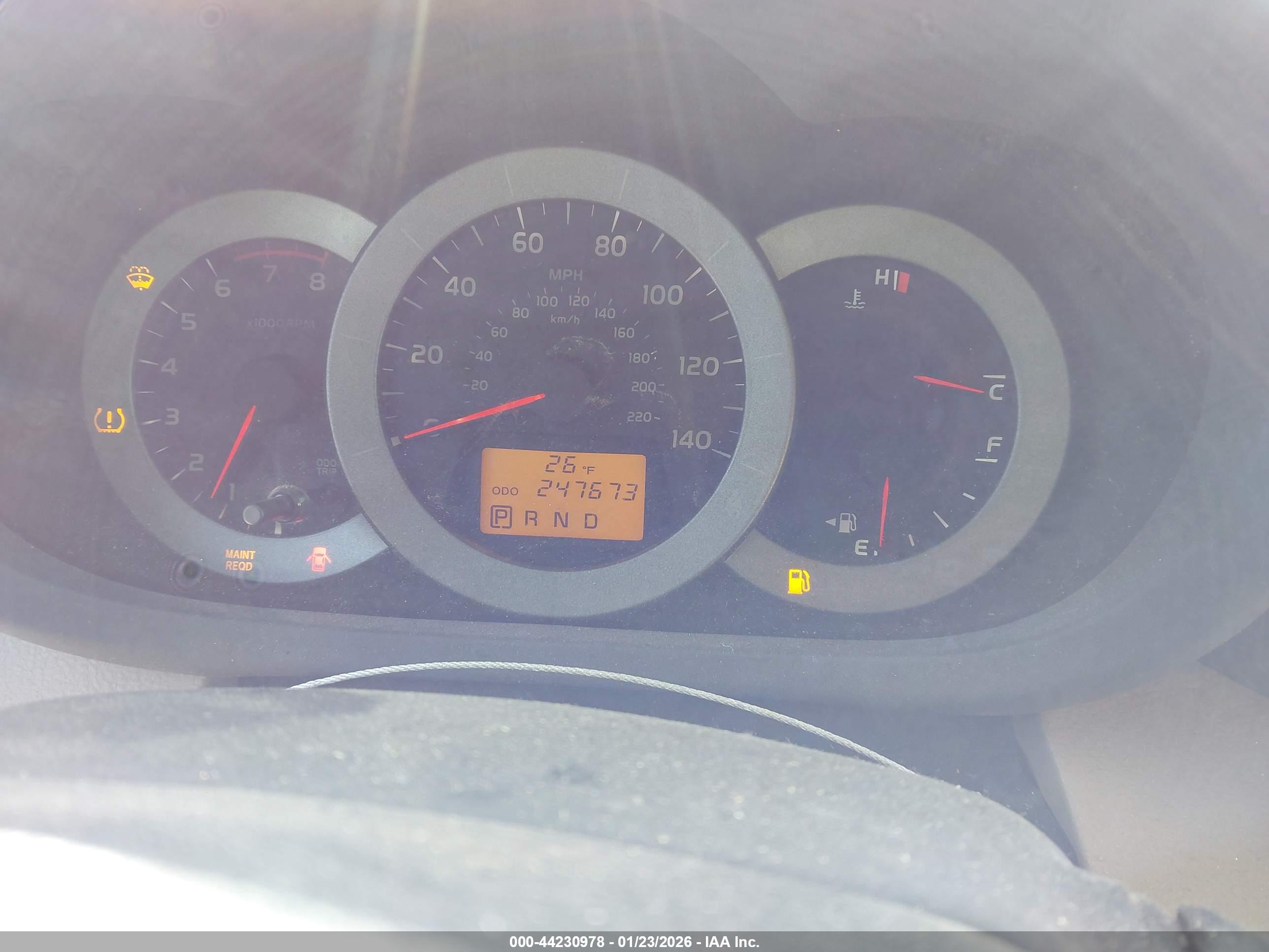 TOYOTA RAV4 image 7