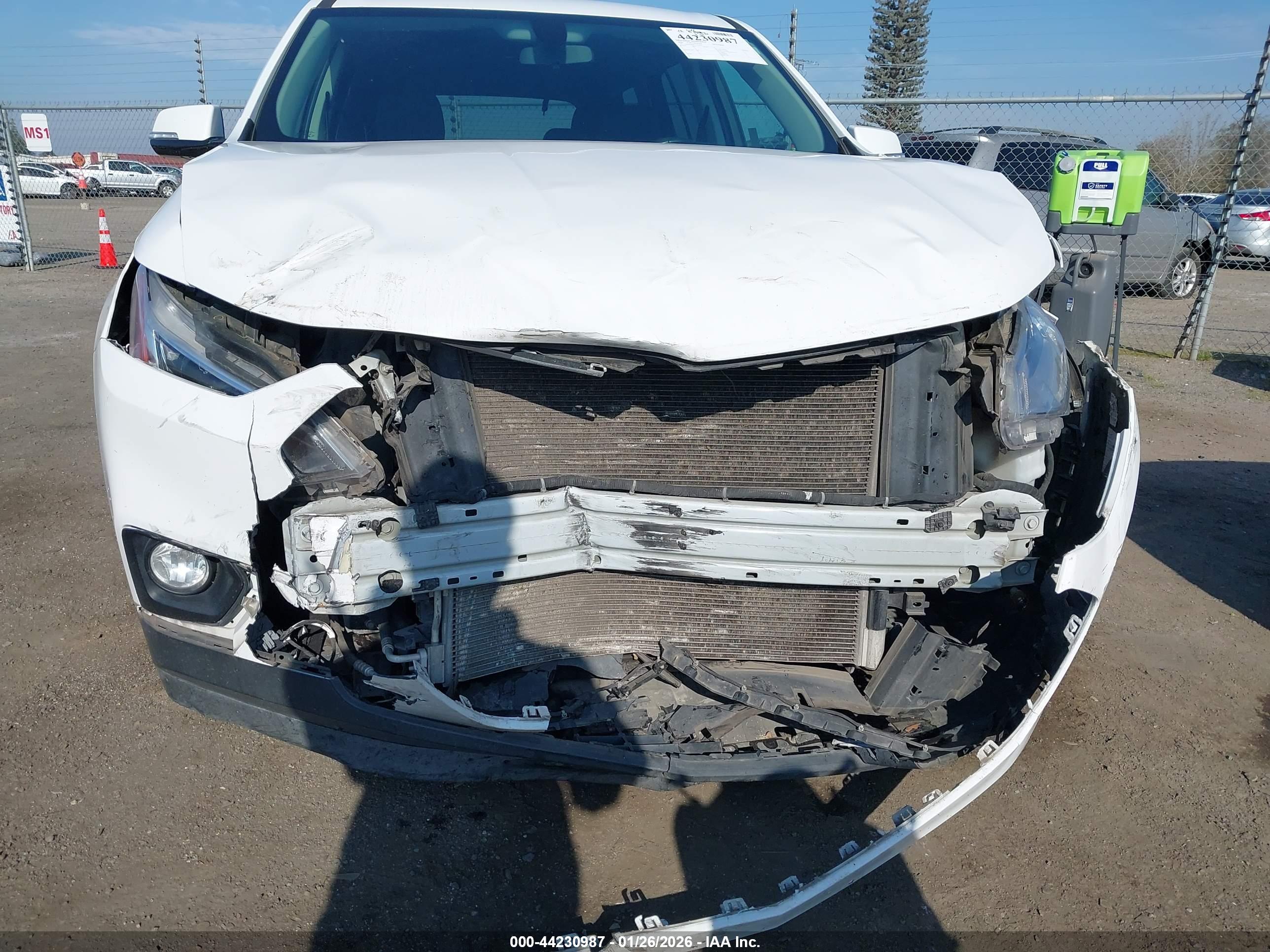 CHEVROLET TRAVERSE image 6