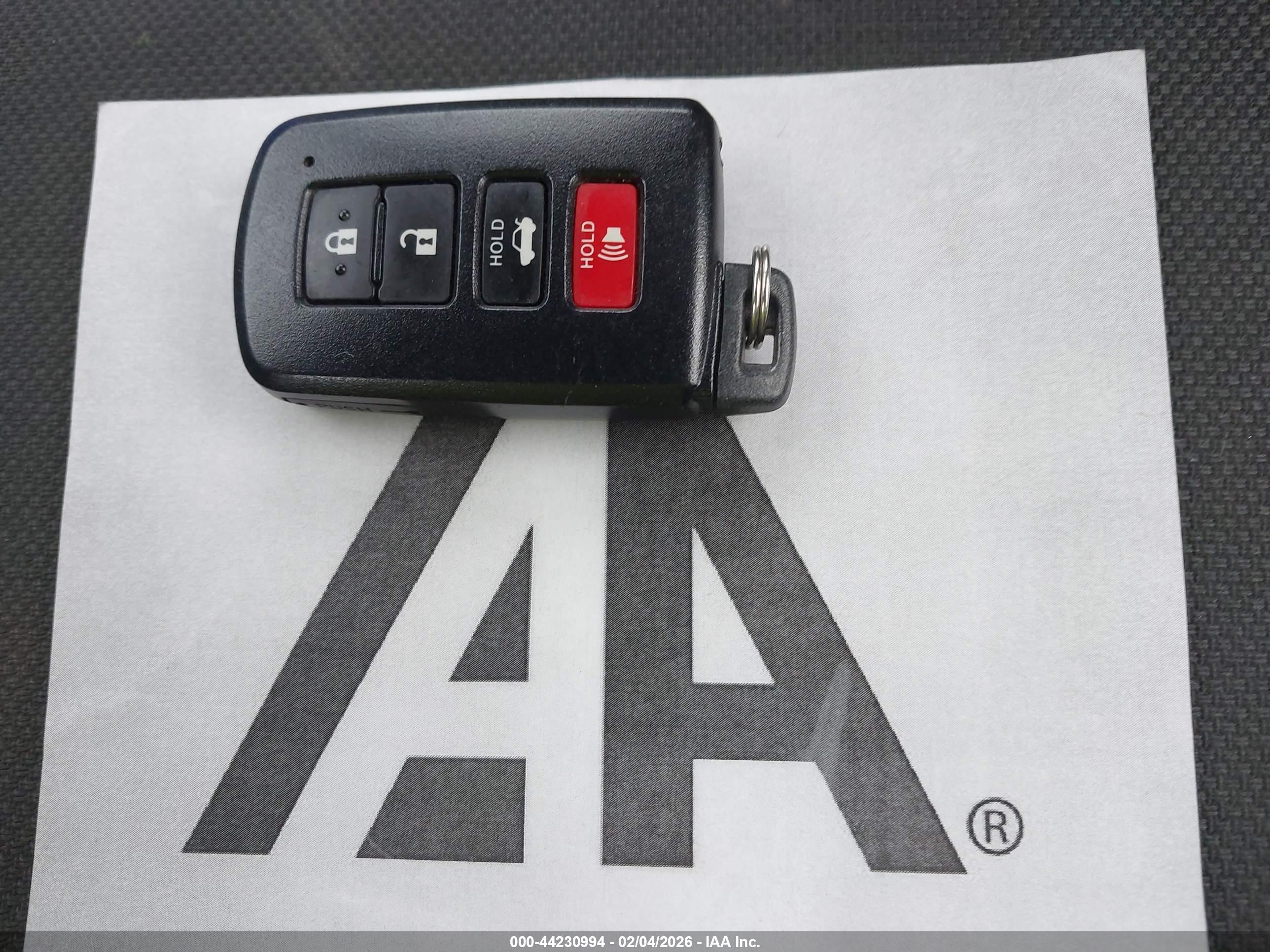 TOYOTA AVALON image 11