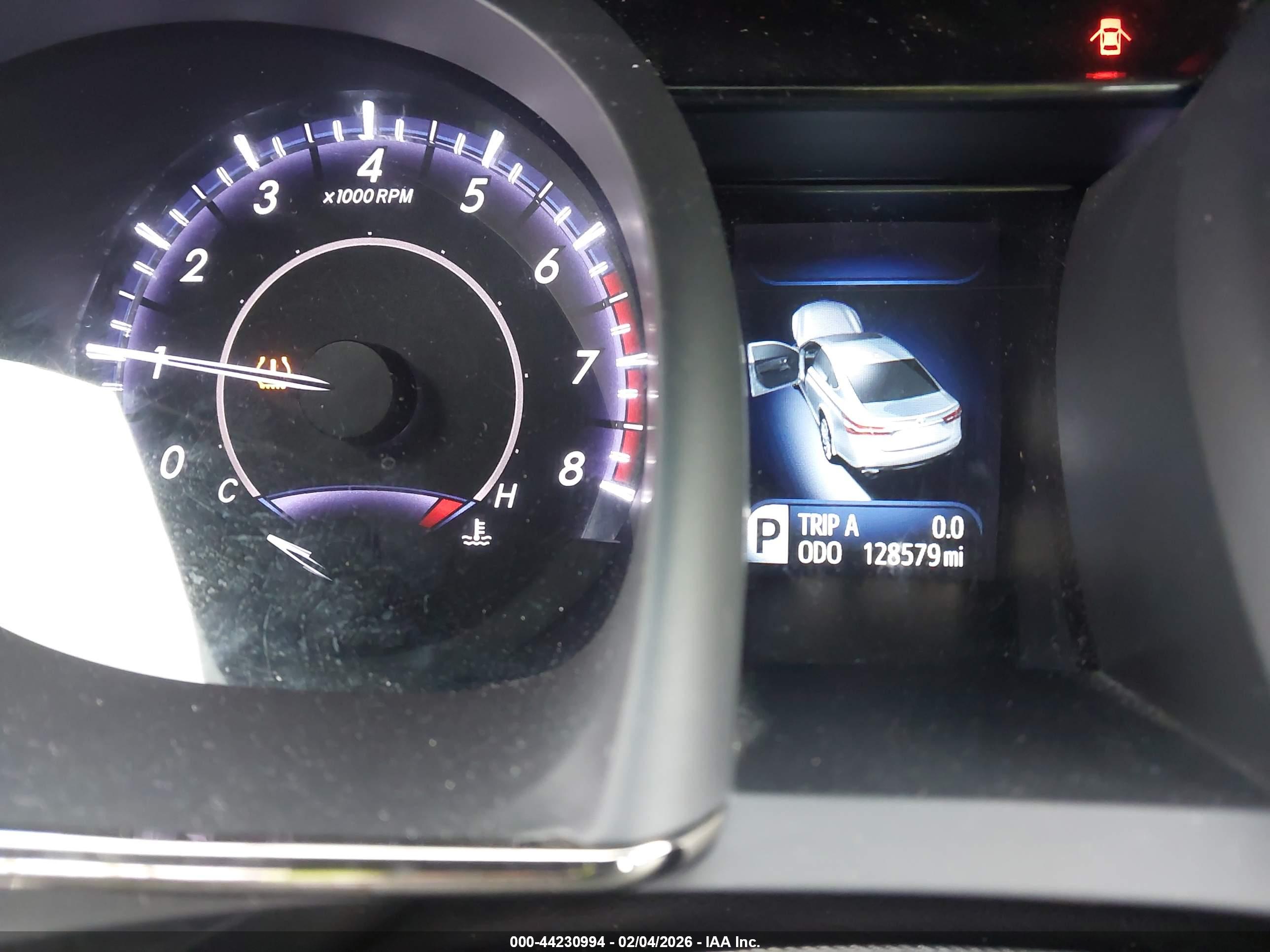 TOYOTA AVALON image 7