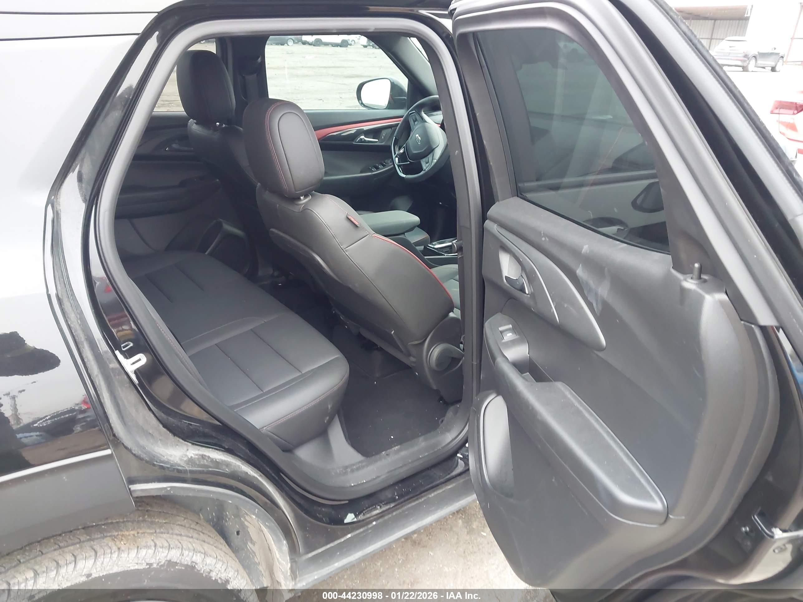 CHEVROLET TRAILBLAZER image 8
